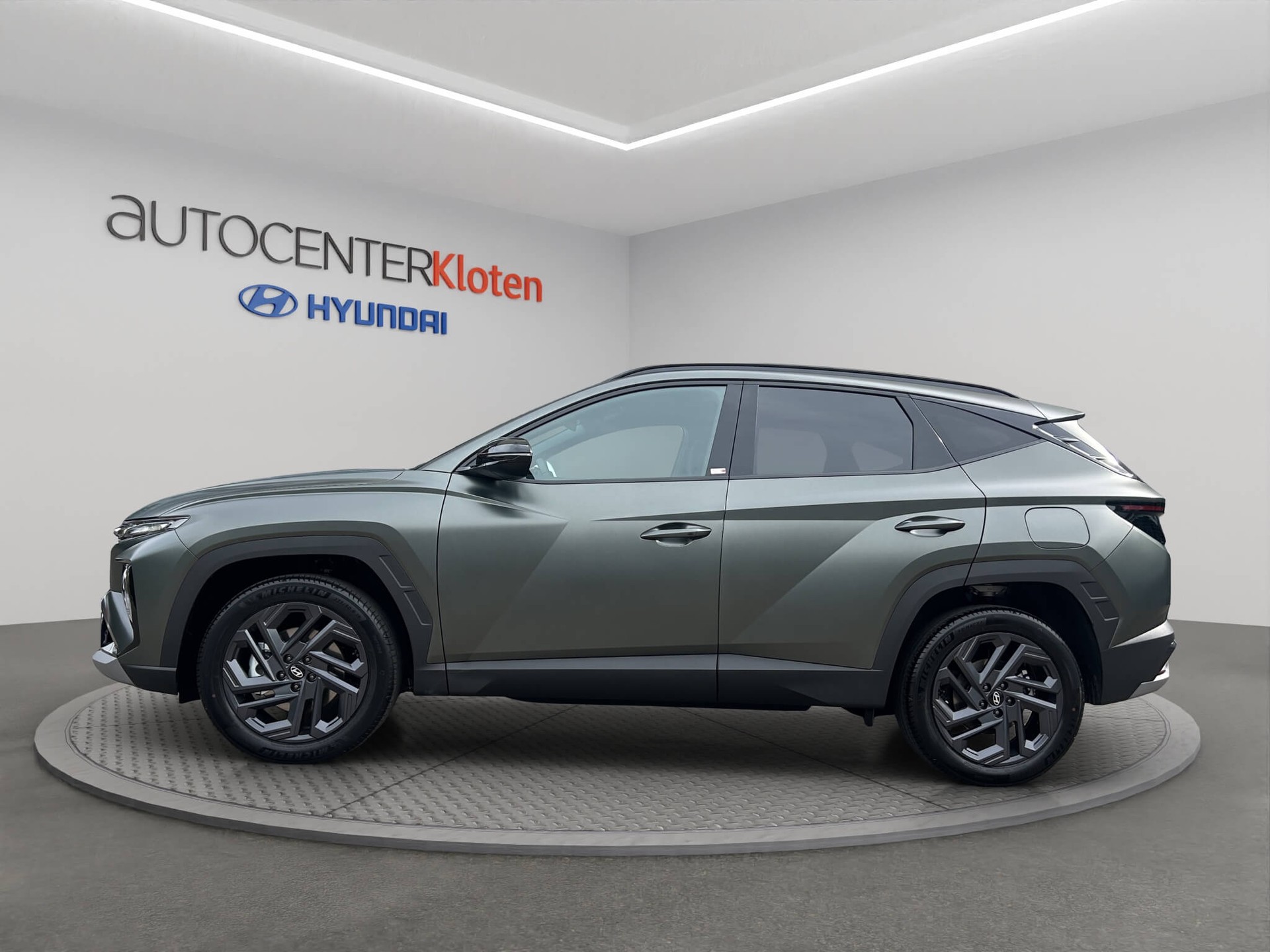 HYUNDAI Tucson 1.6 T-GDi HEV Origo Blackline 4WD-showroom-element-2