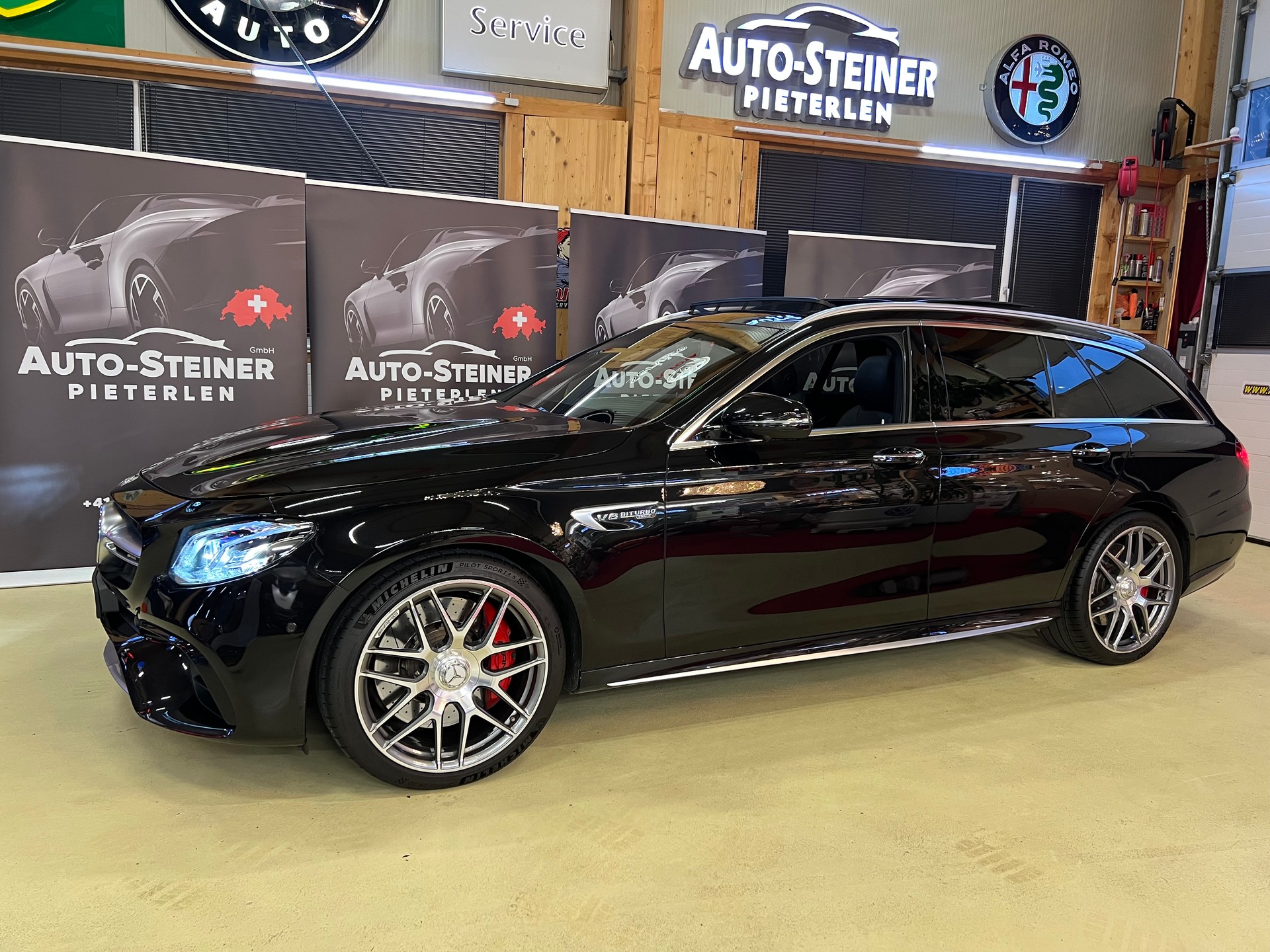 MERCEDES-BENZ AB MFK !! E 63 AMG "612 PS" S+ 4 MATIC 9G-TRONIC. CH WAGEN ABSOLUTE VOLLAUSSTATTUNG. NP 179`000.- LEASING 499.--image-0