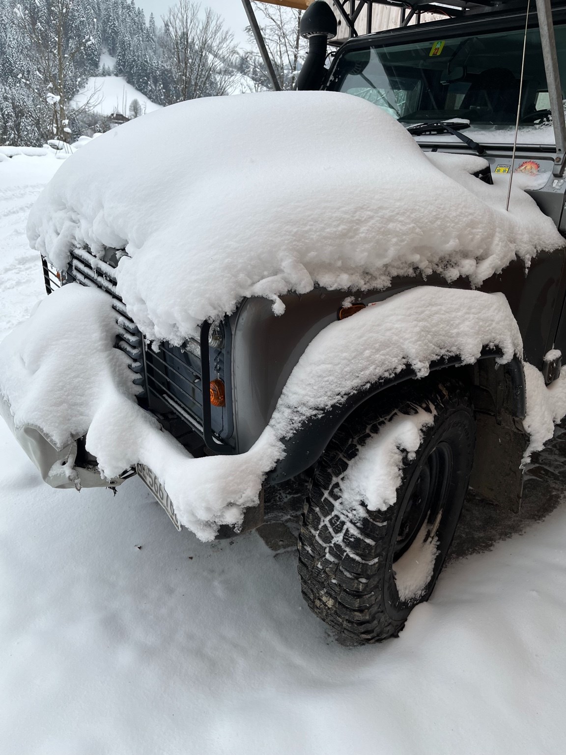 LAND ROVER Defender 130 2.4 Td4 DCPU-image-5