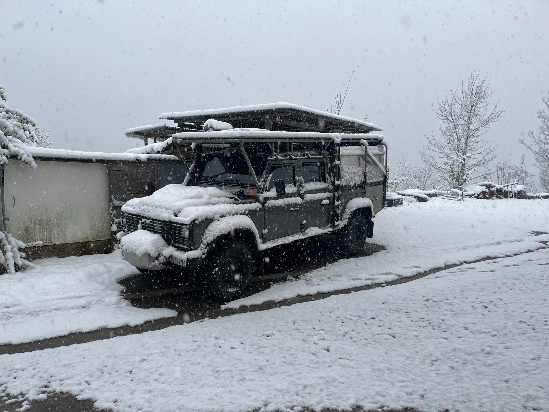 LAND ROVER Defender 130 2.4 Td4 DCPU-image-6