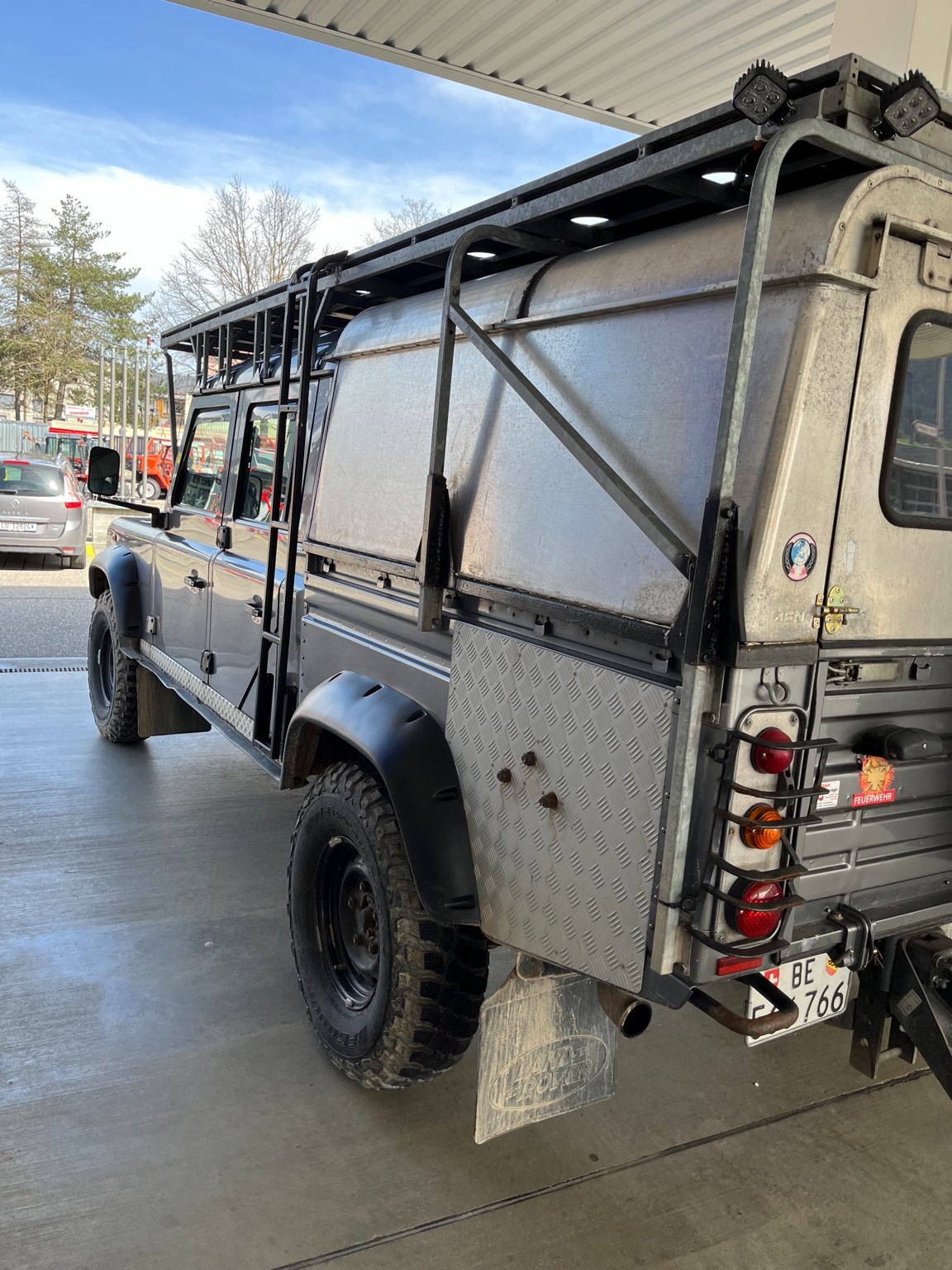 LAND ROVER Defender 130 2.4 Td4 DCPU-image-9