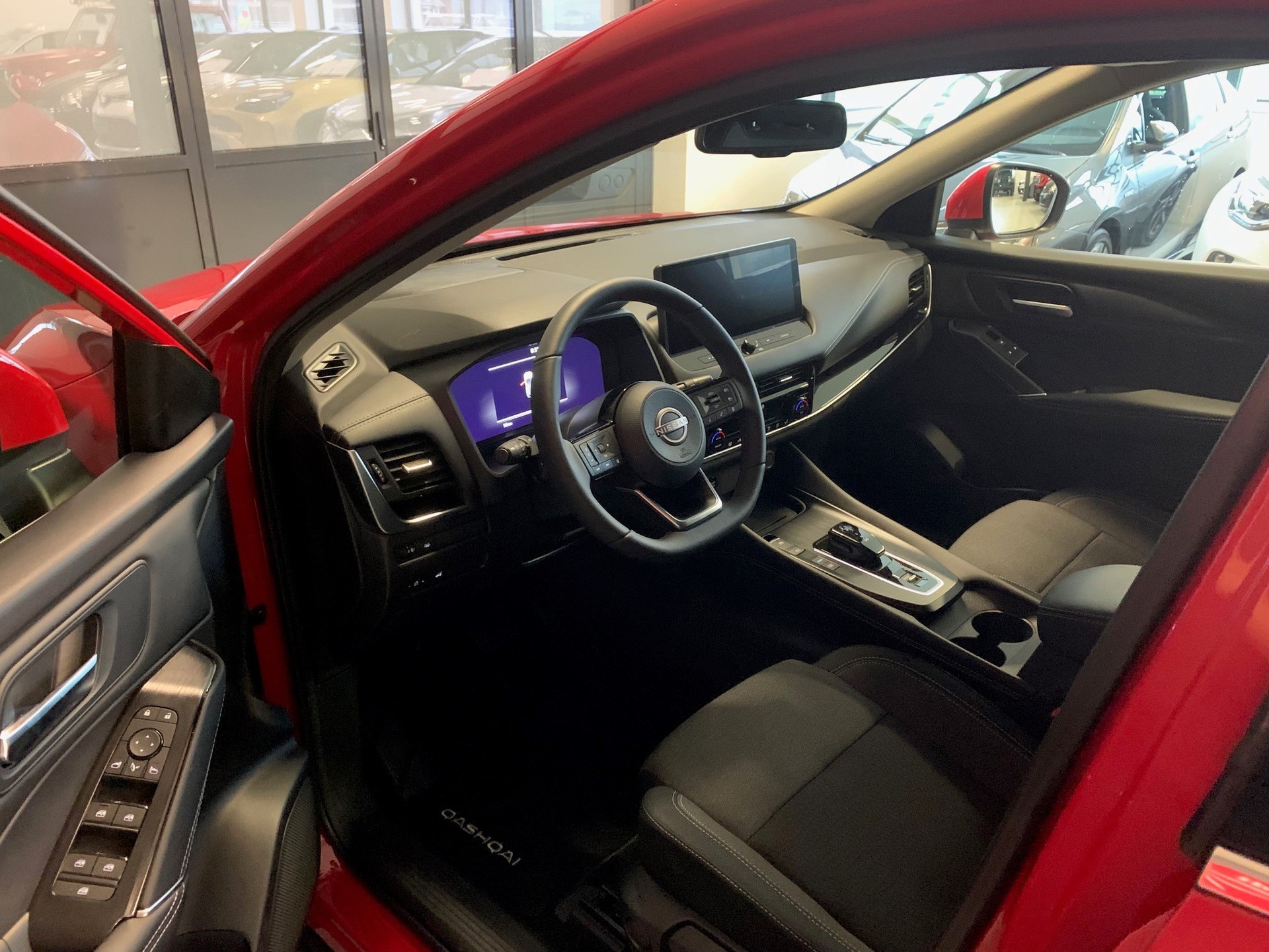 NISSAN Qashqai 1.5 VC-T Business Edition-image-8
