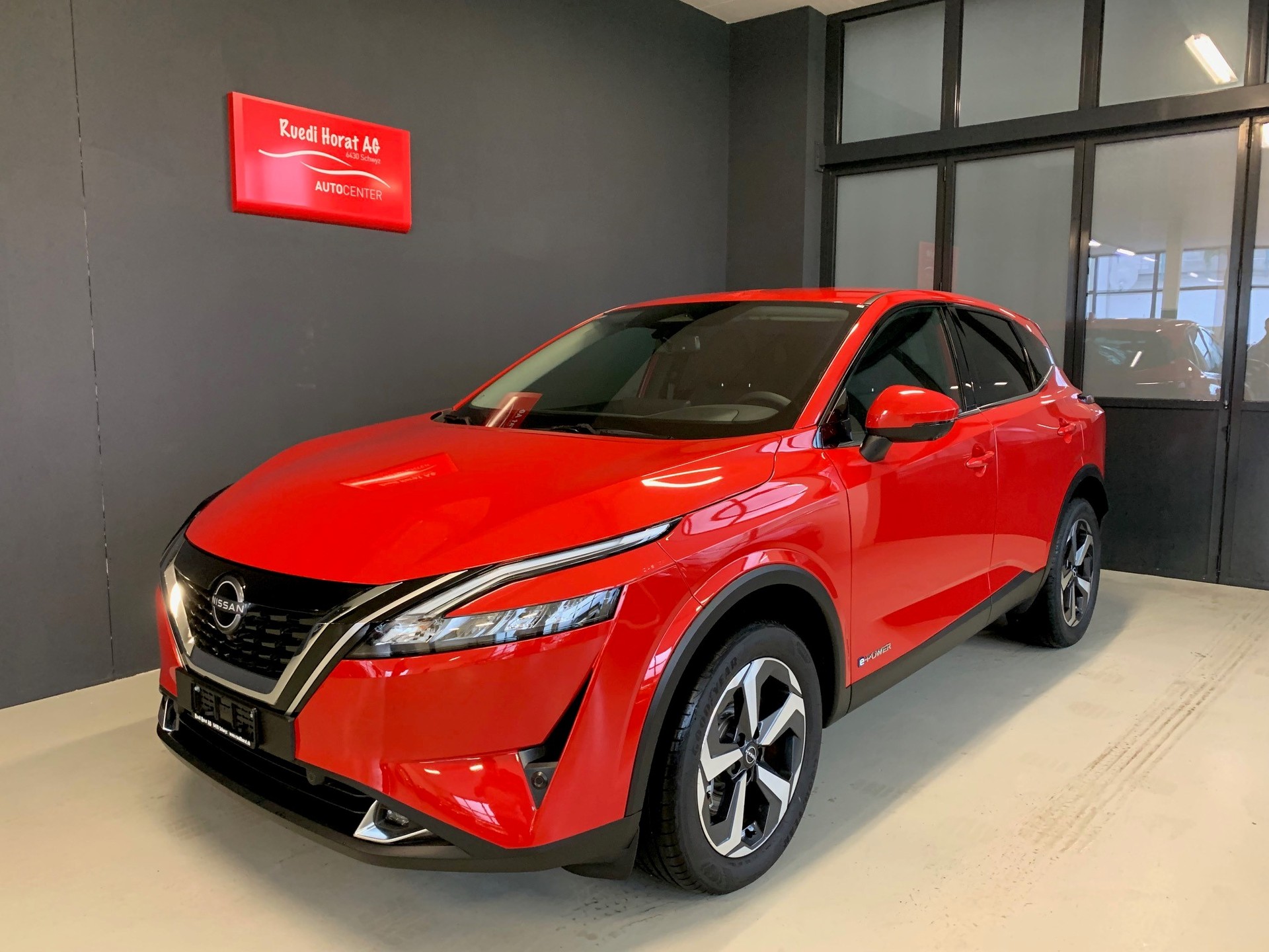 NISSAN Qashqai 1.5 VC-T Business Edition-image-0