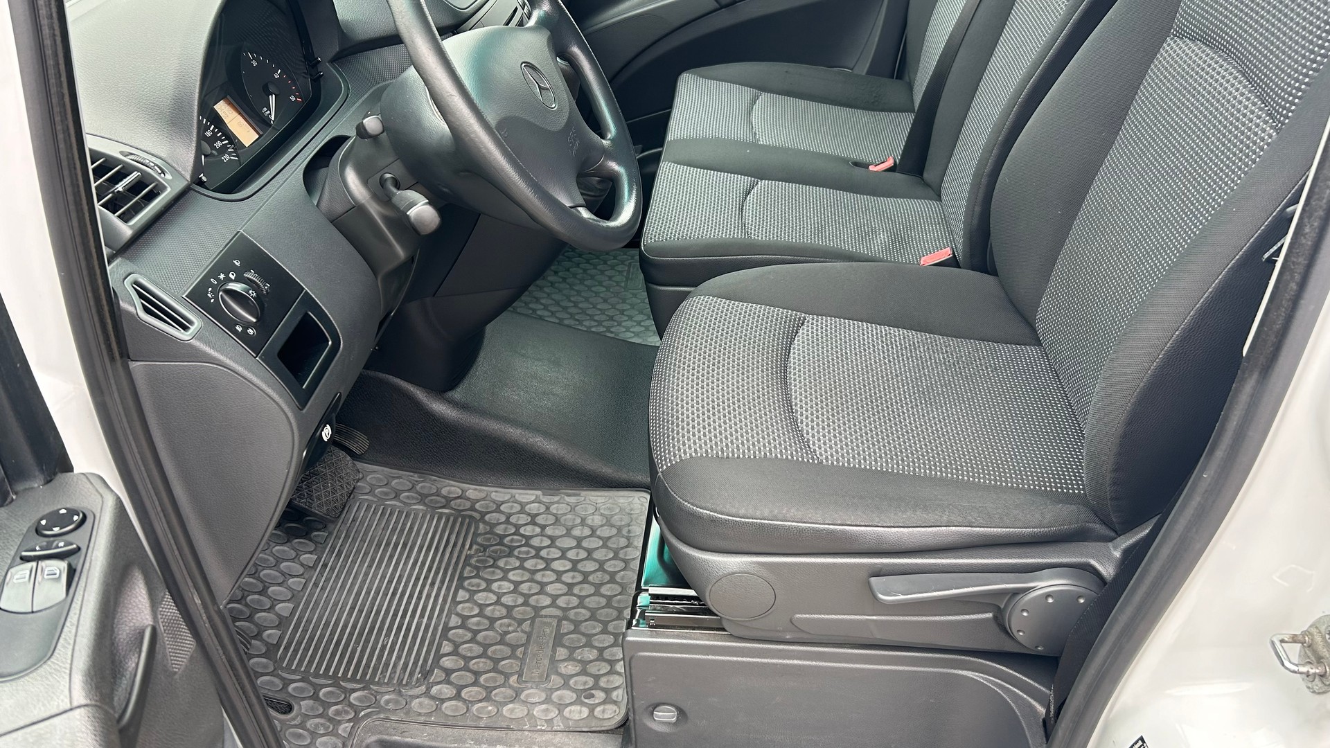 MERCEDES-BENZ Vito 113 CDI Blue Efficiency L A-image-5