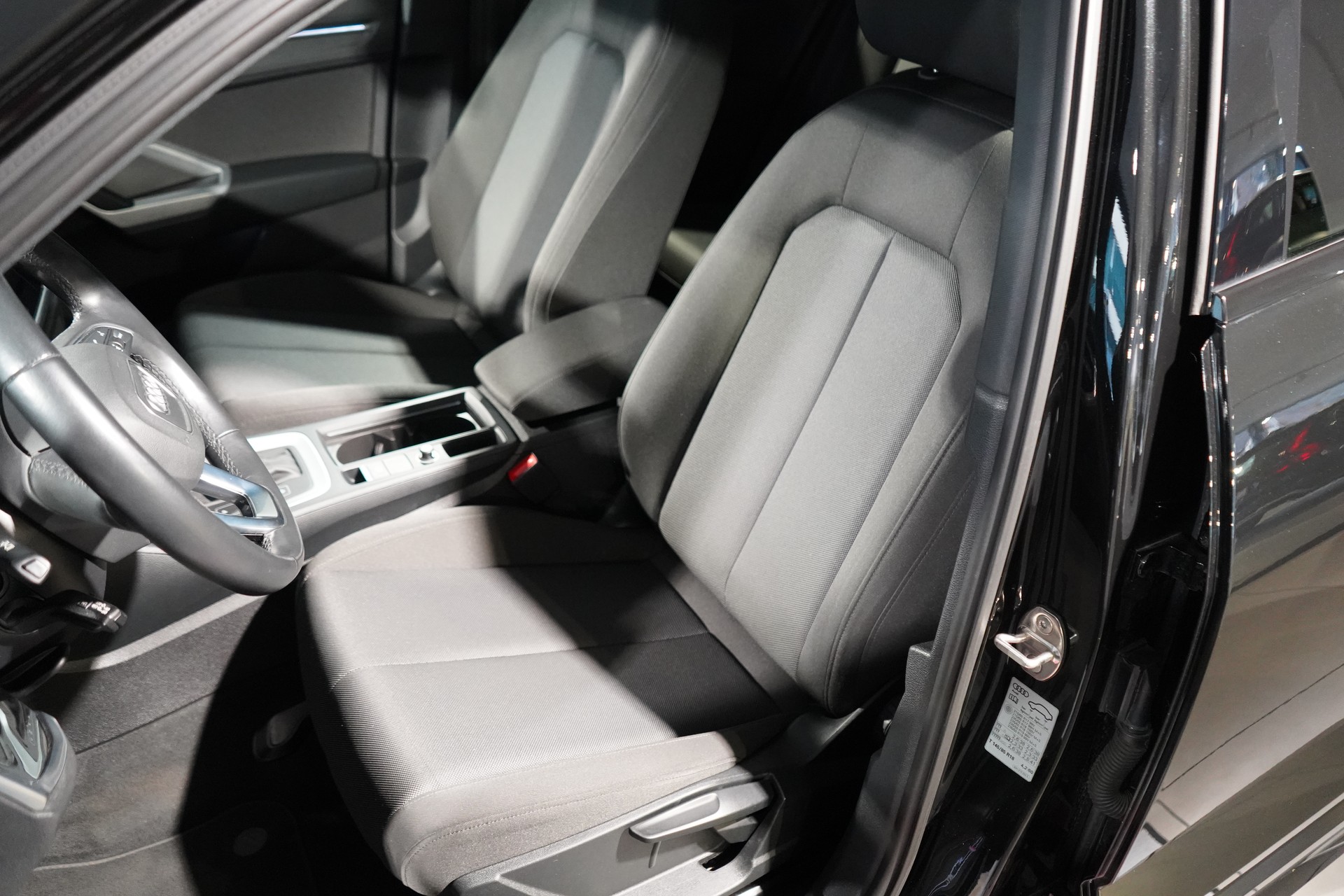 AUDI Q3 SB 35 TFSI S line Attraction-image-5