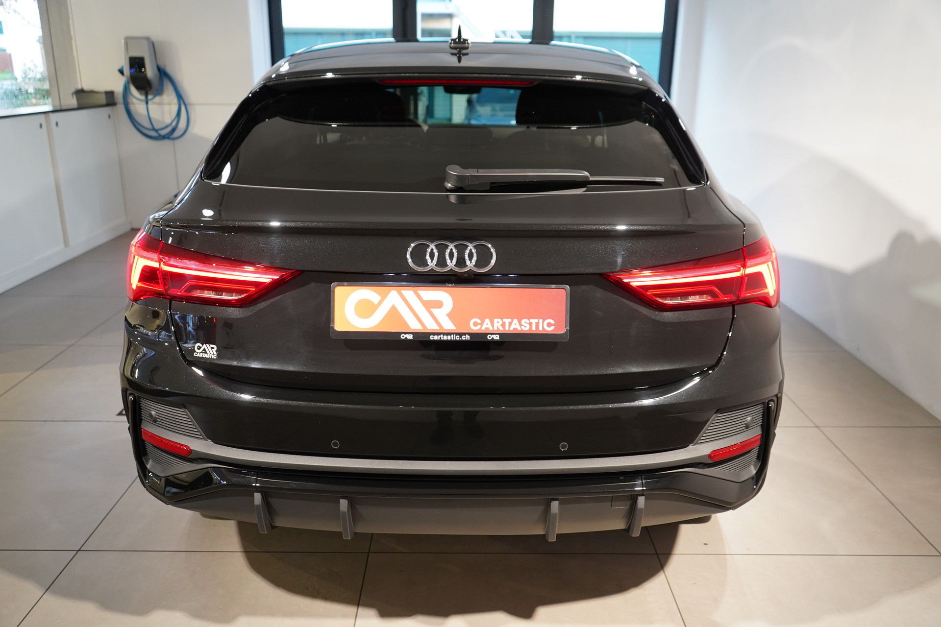 AUDI Q3 SB 35 TFSI S line Attraction-image-3
