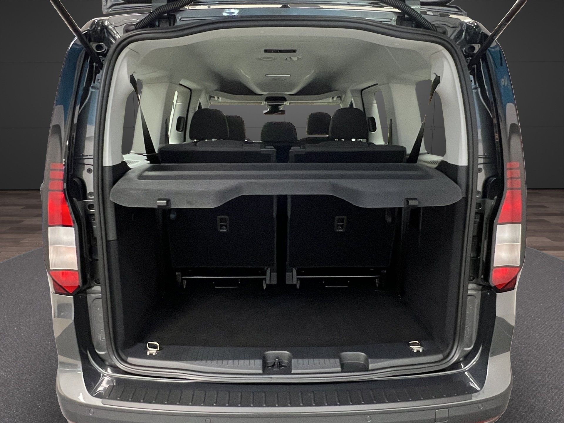 VW Caddy Maxi 1.5 TSI Life DSG-image-11