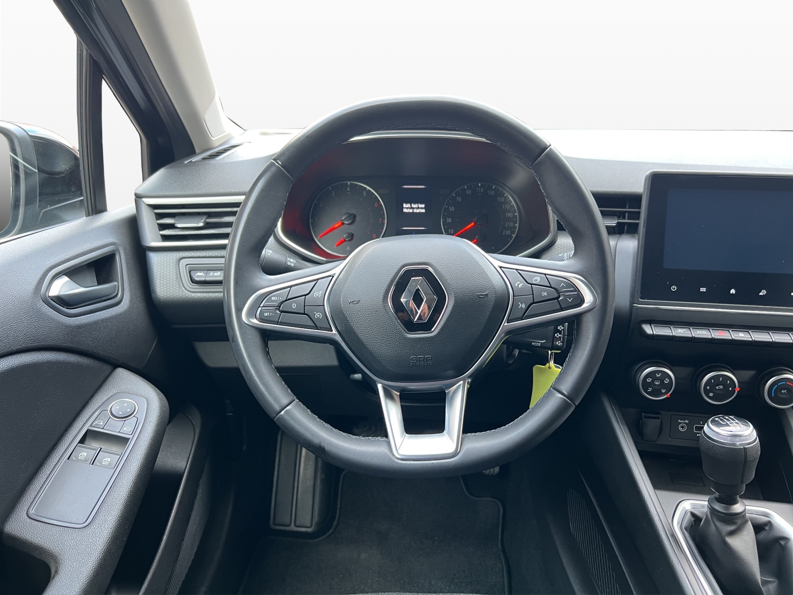 RENAULT Clio 1.0 Zen-image-10