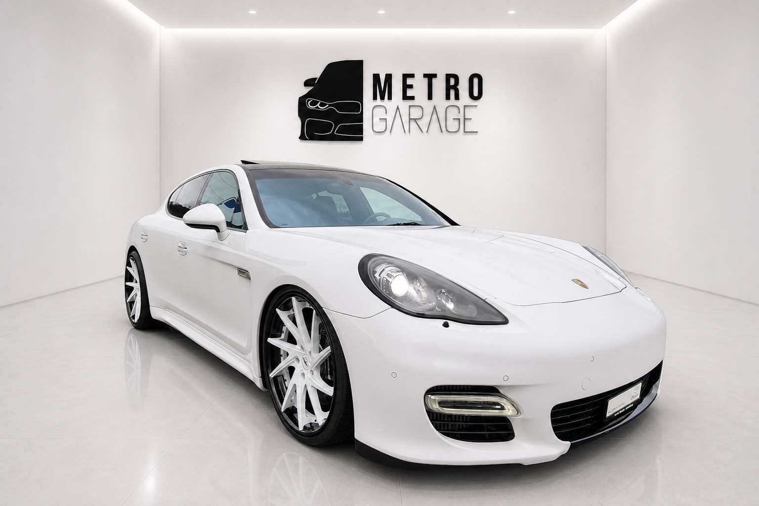 PORSCHE Panamera Turbo 4.8 PDK-image-4