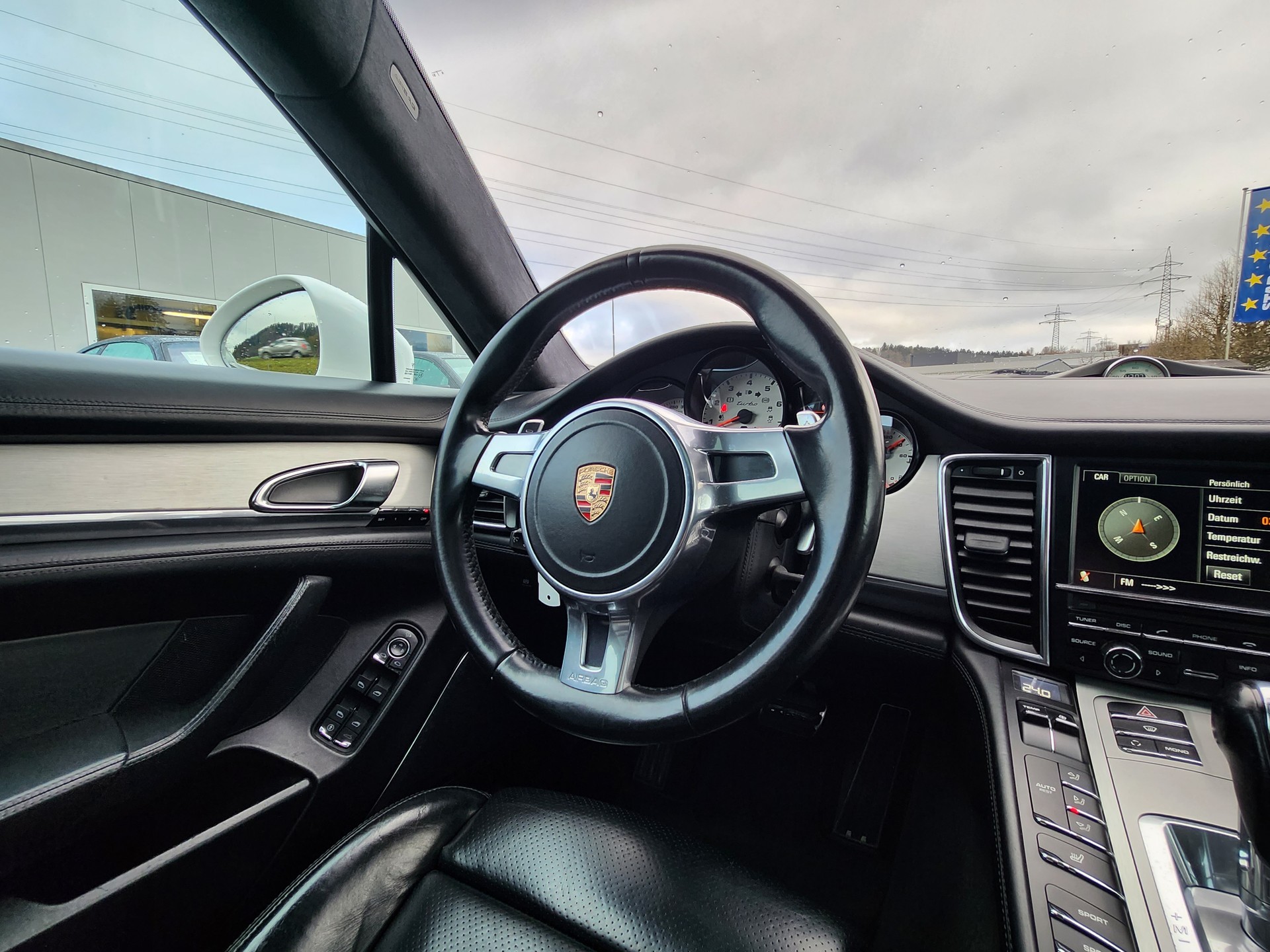 PORSCHE Panamera Turbo 4.8 PDK-image-9