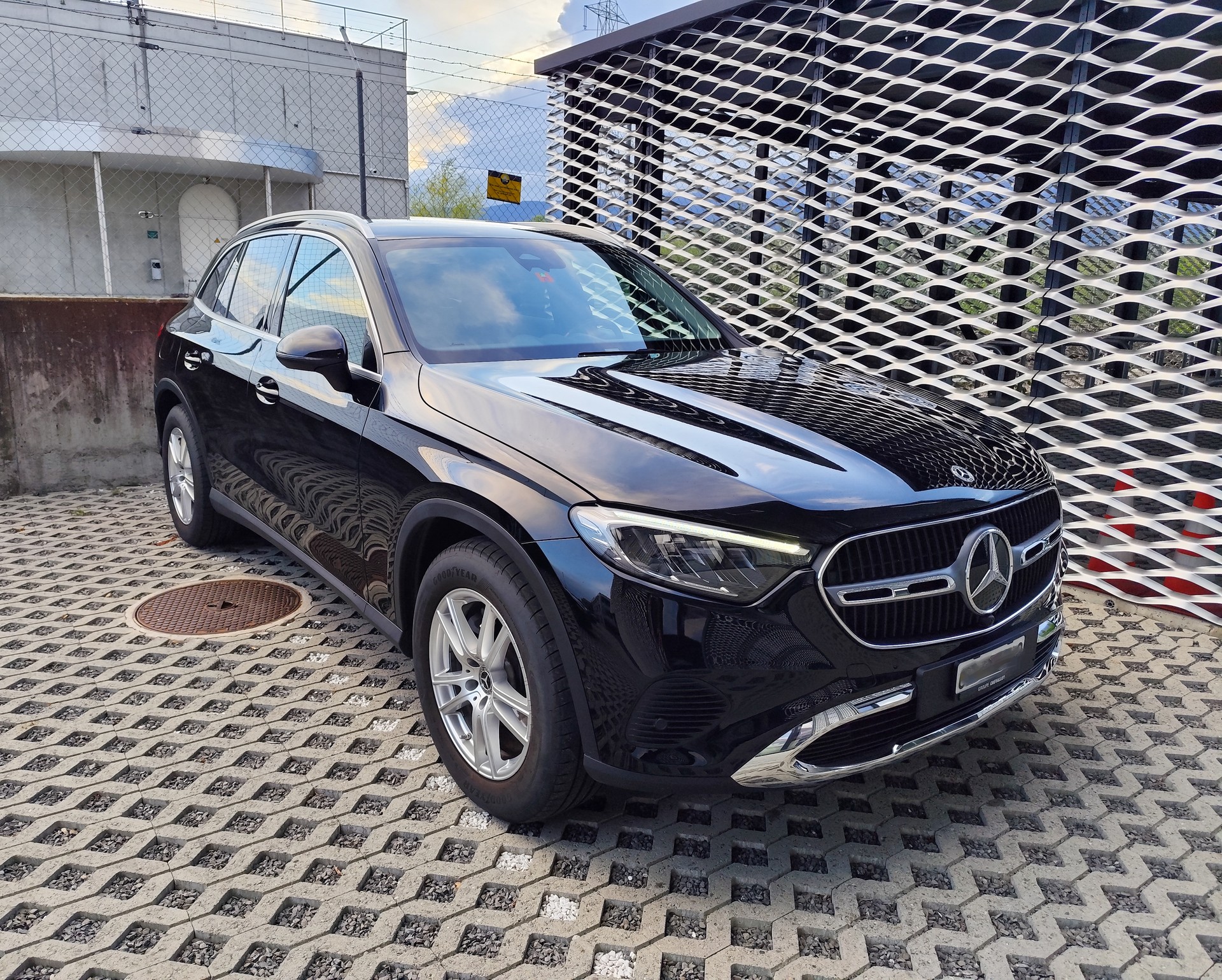 MERCEDES-BENZ GLC 200 4Matic 9G-Tronic