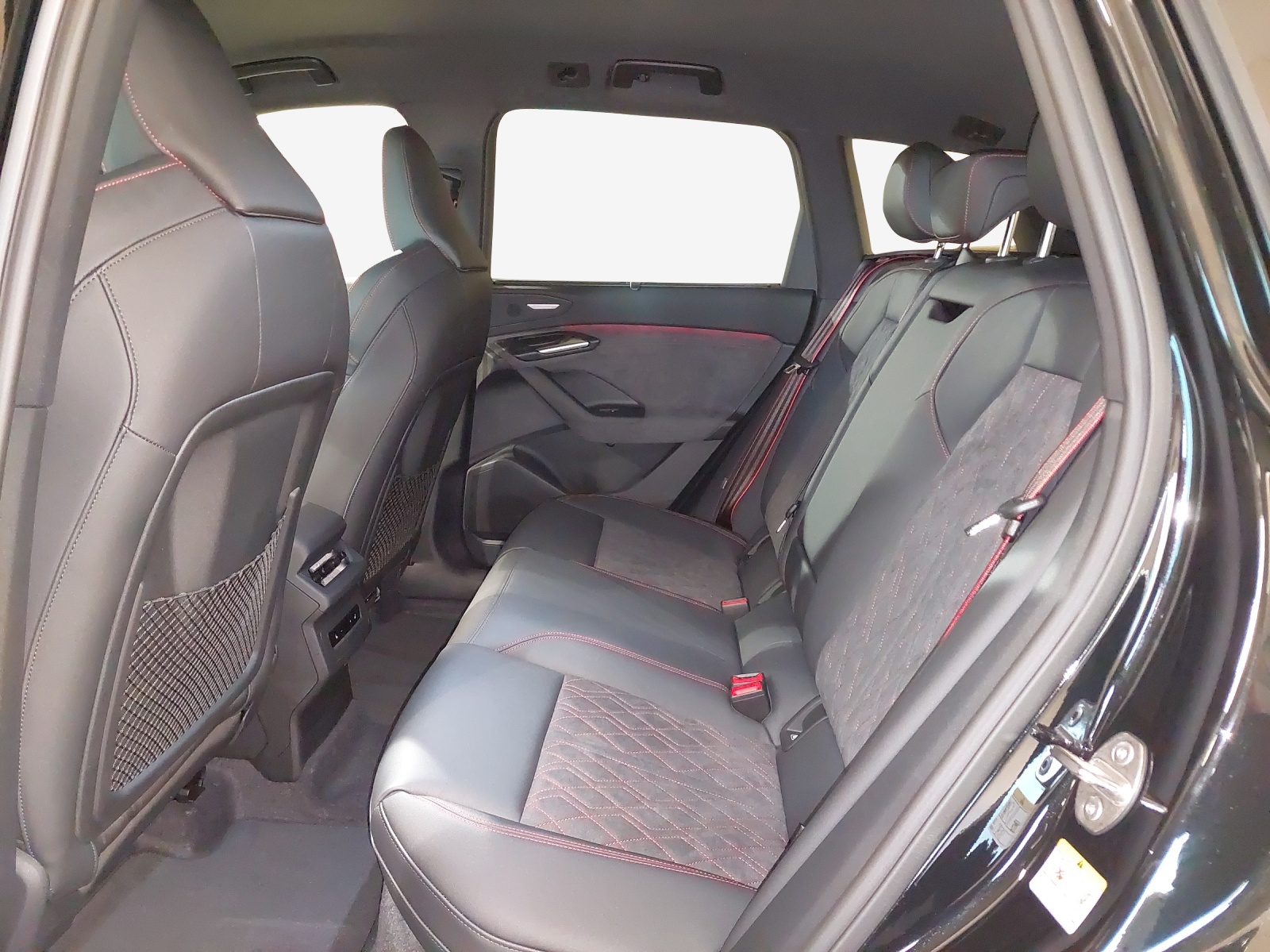 AUDI Q6 e-tron performance-image-11