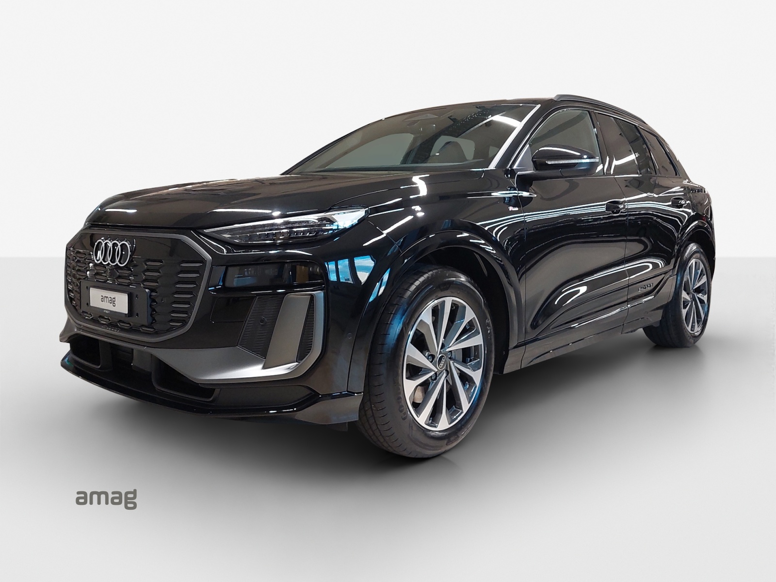 AUDI Q6 e-tron performance-image-0