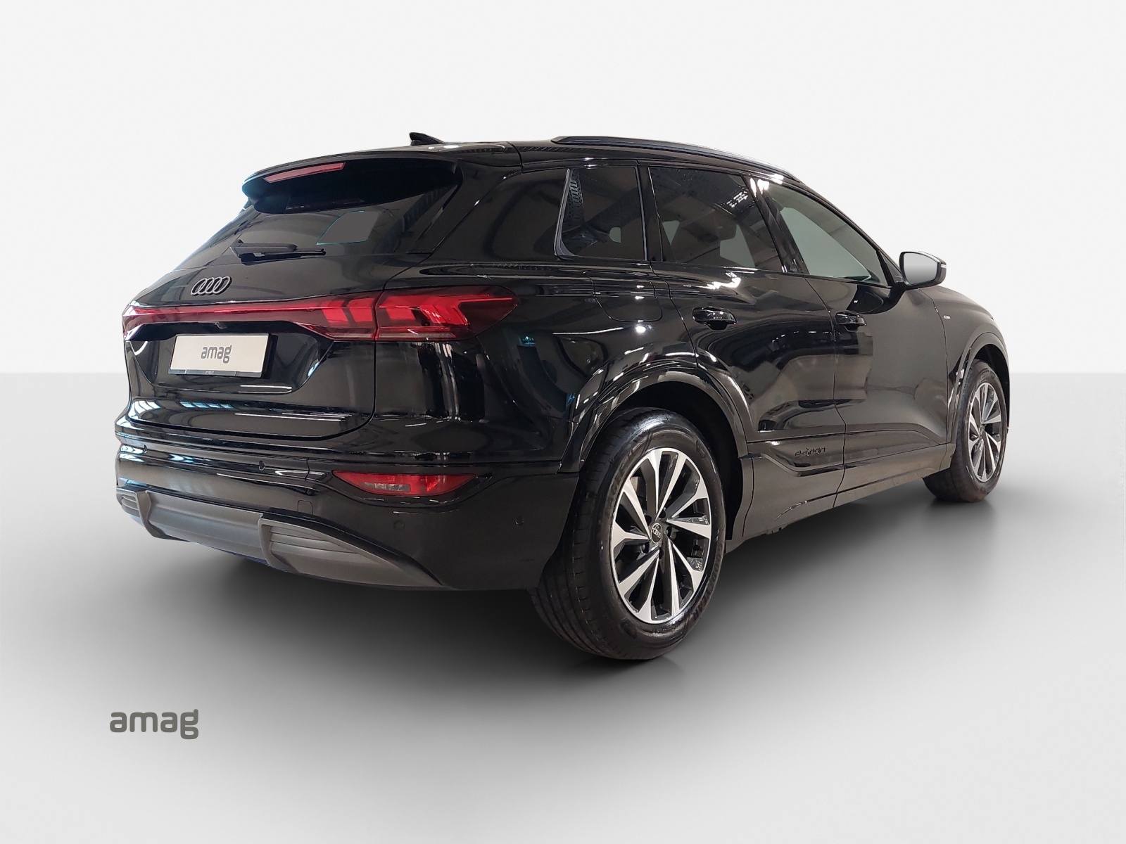 AUDI Q6 e-tron performance-image-4