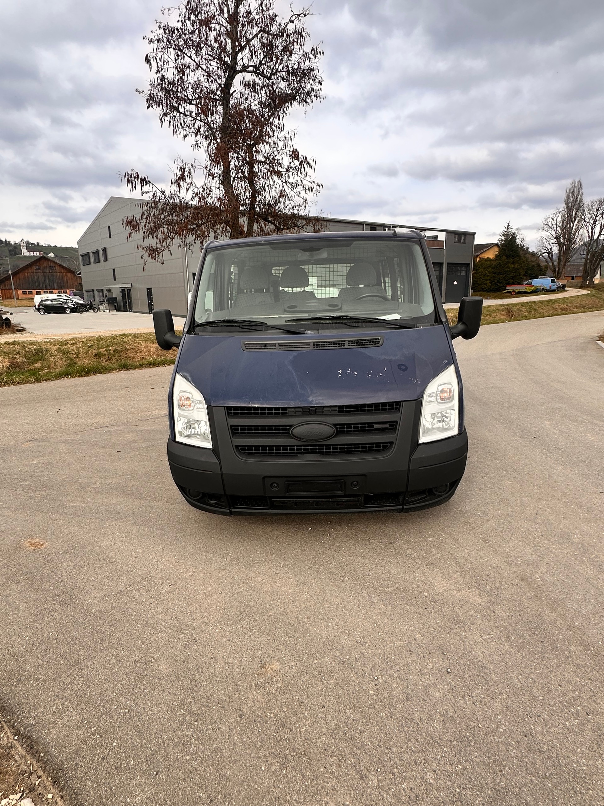 FORD Transit 300 S-image-4