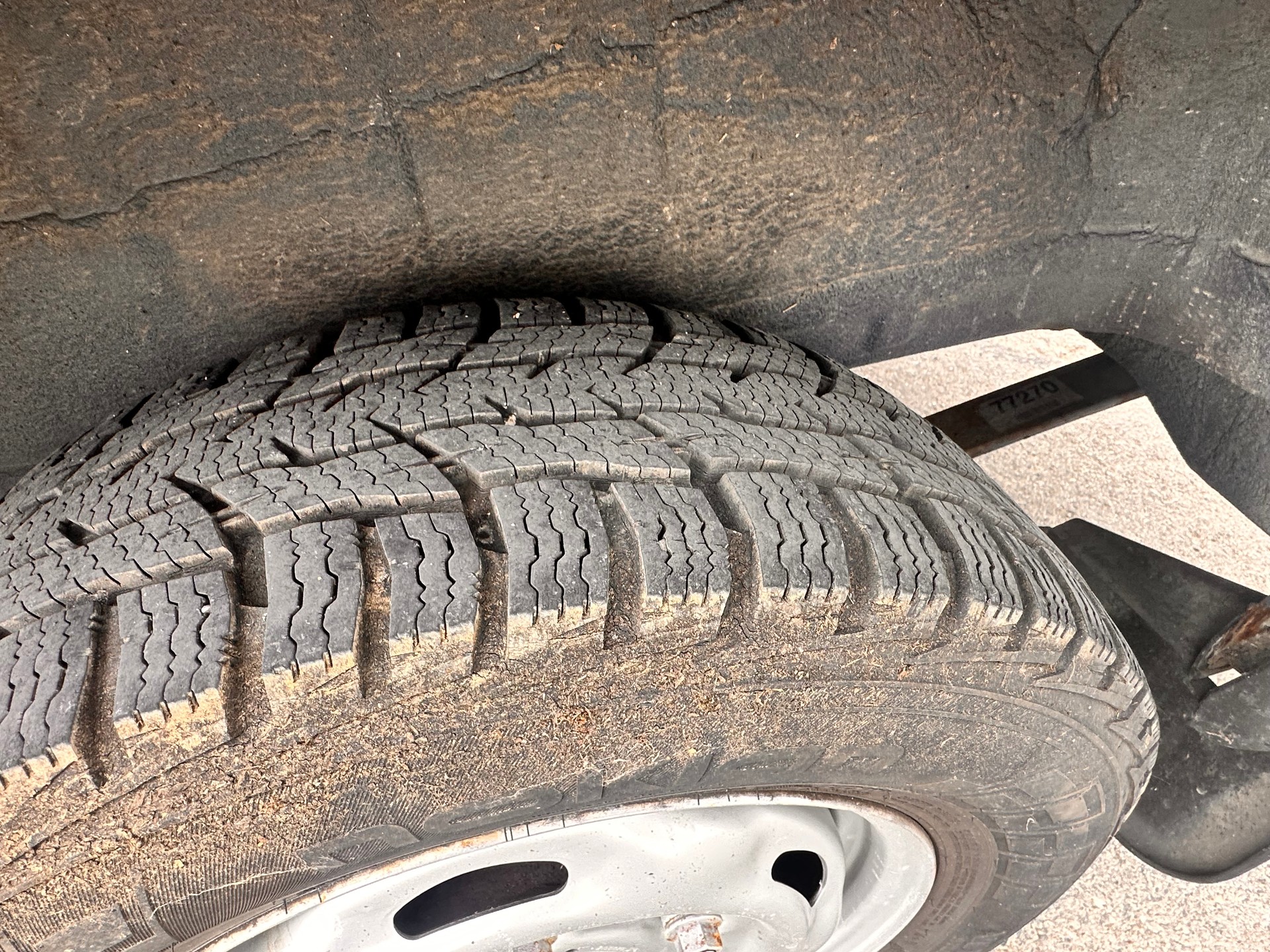 FORD Transit 300 S-image-9