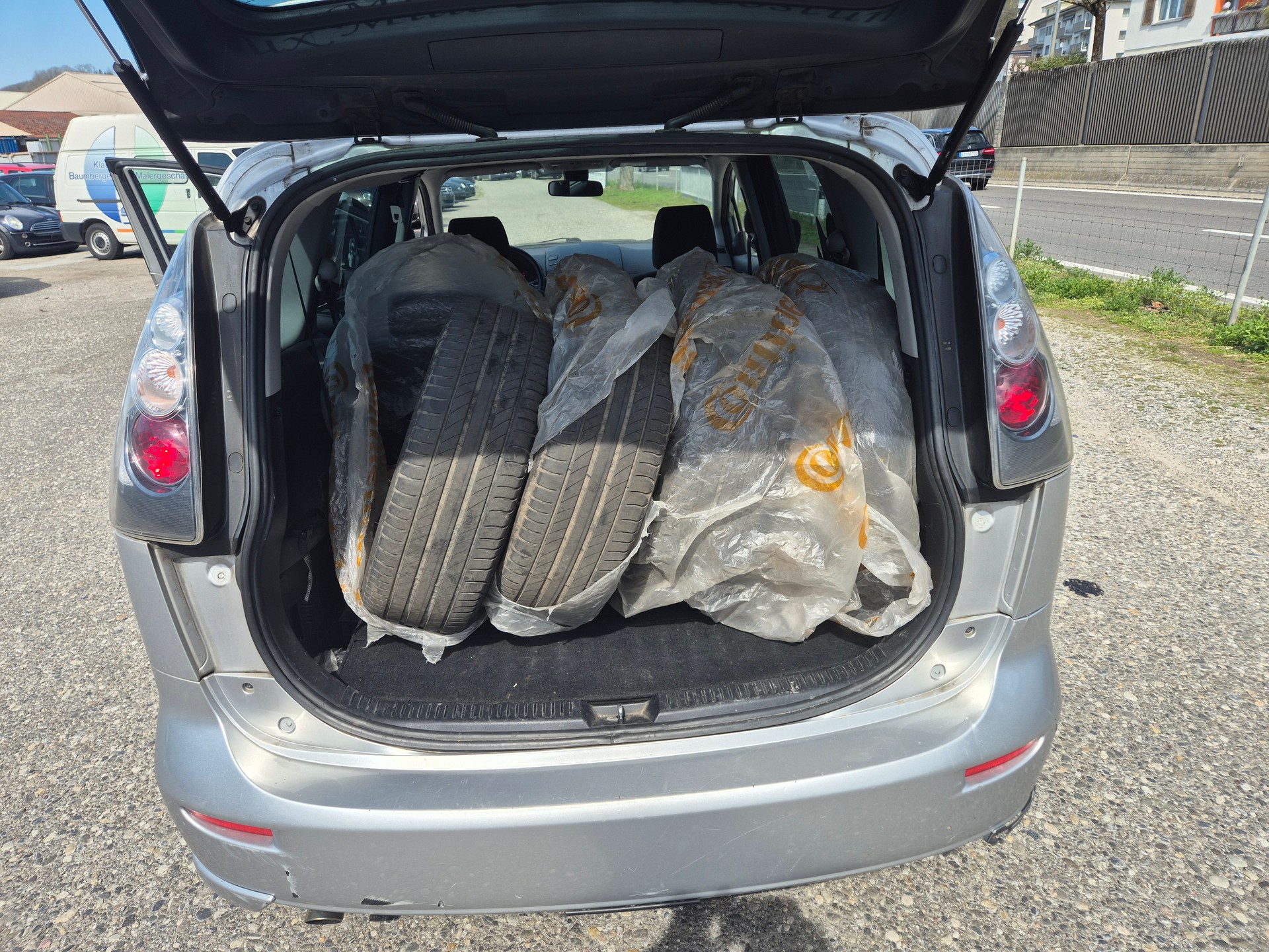 MAZDA 5 2.0 16V Confort-image-9