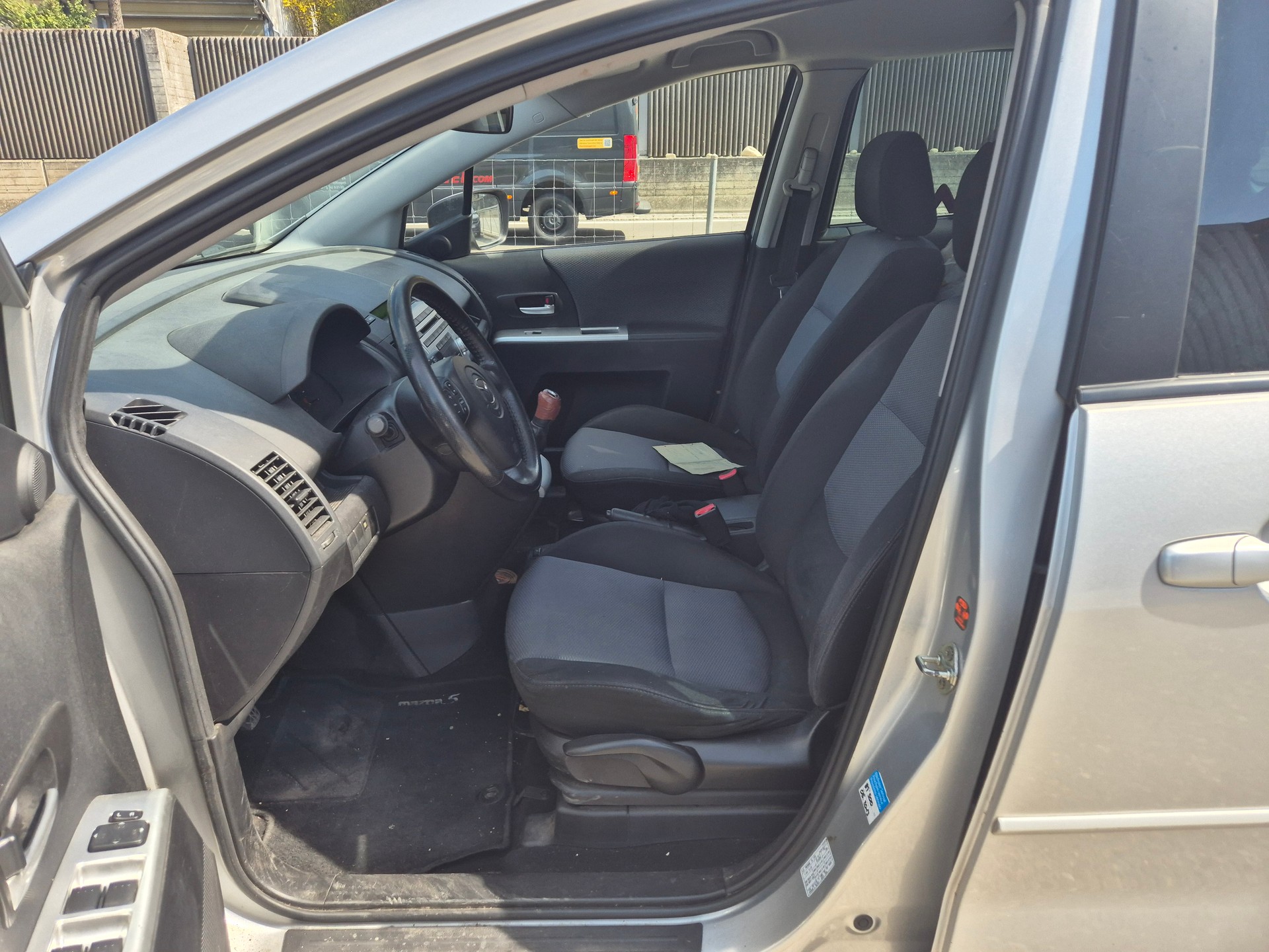 MAZDA 5 2.0 16V Confort-image-6