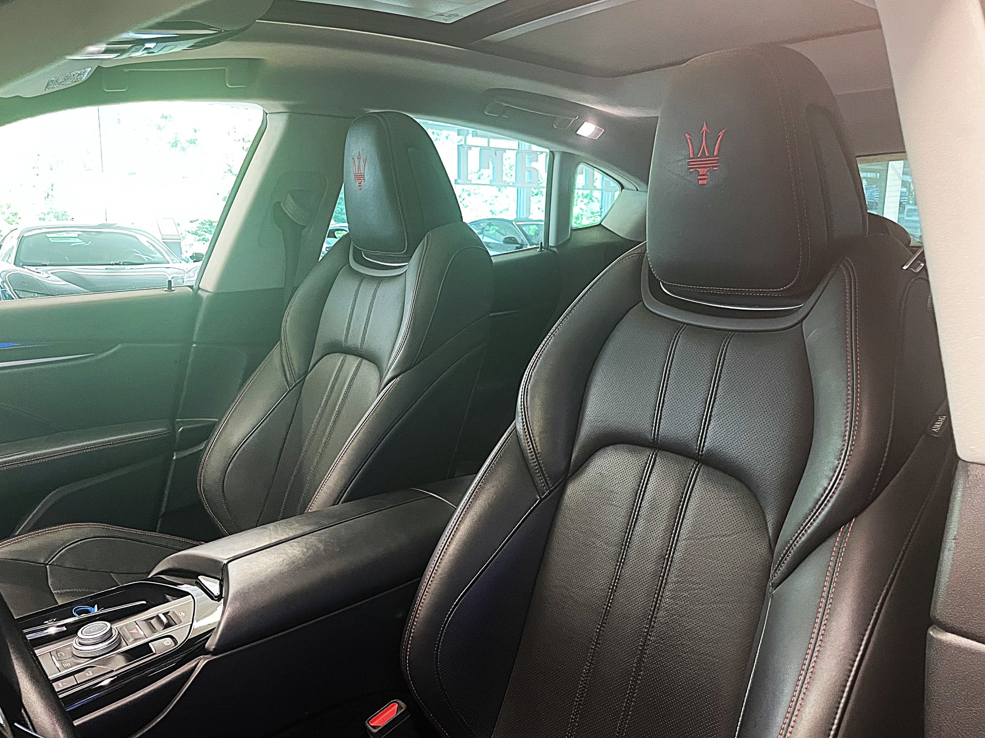 MASERATI Levante S 3.0 V6 GranSport Automatica-image-8