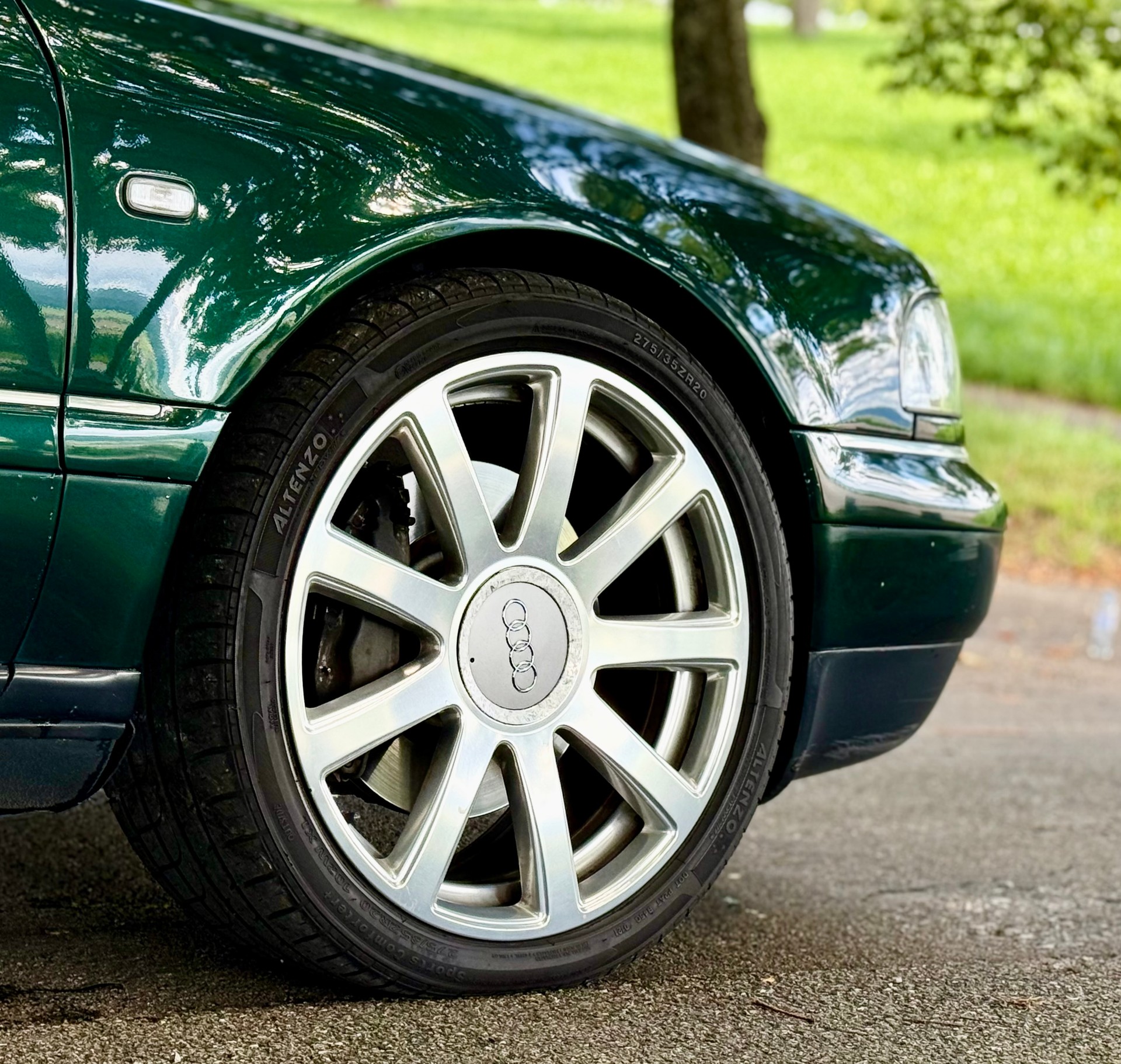AUDI S8 4.2 quattro-image-19