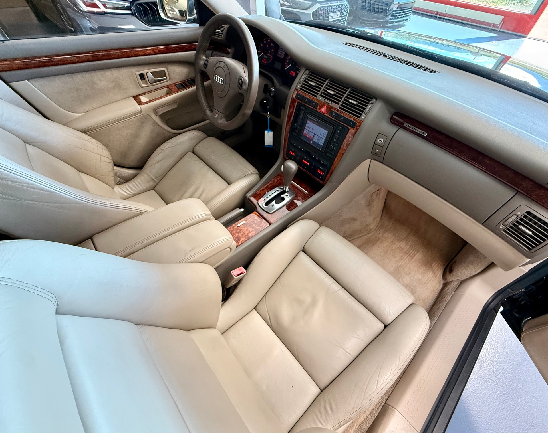 AUDI S8 4.2 quattro-image-20