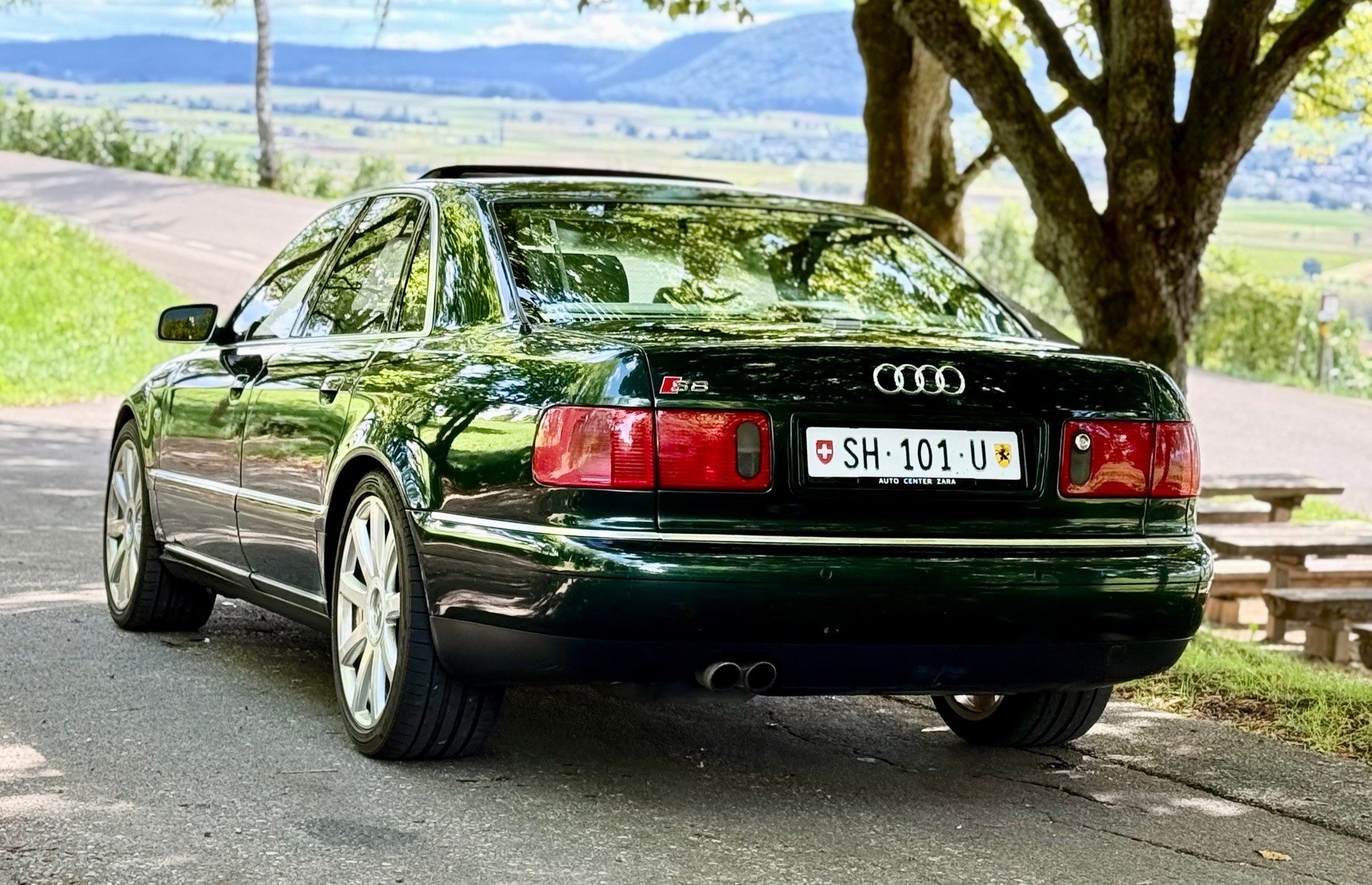 AUDI S8 4.2 quattro-image-11