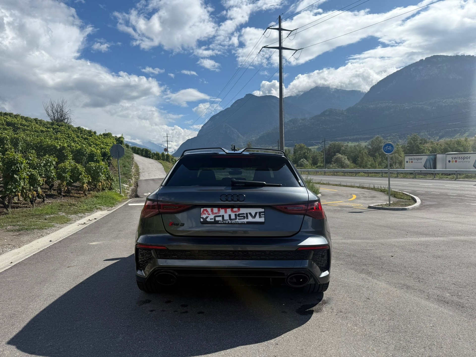 AUDI RS3 Sportback 2.5 TSI quattro S-tronic-image-4