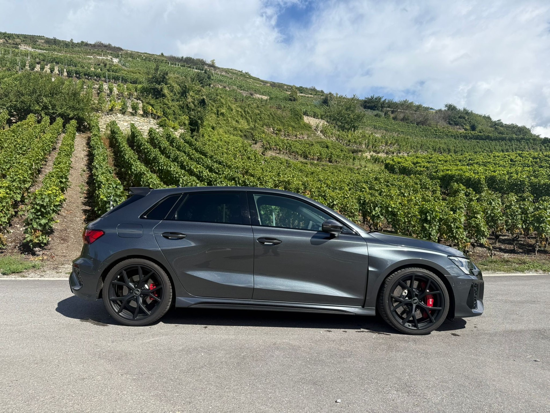 AUDI RS3 Sportback 2.5 TSI quattro S-tronic-image-7