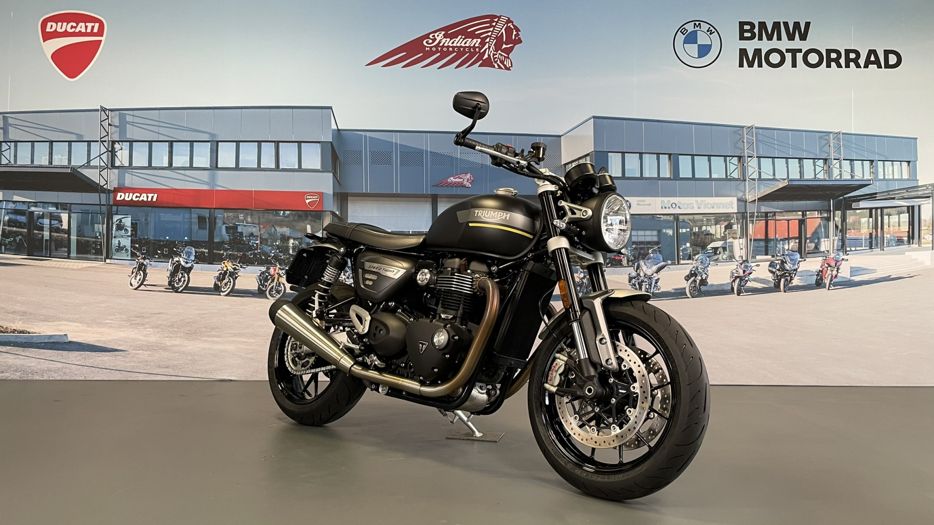 TRIUMPH Speed Twin 1200