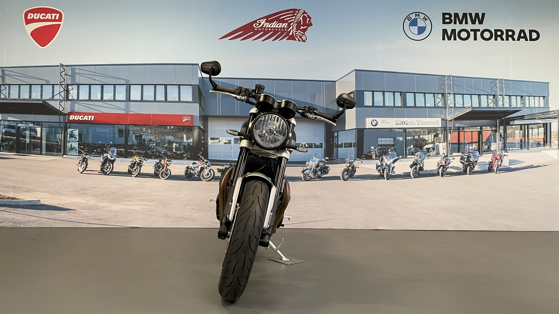 TRIUMPH Speed Twin 1200-showroom-element-1