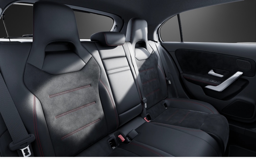 MERCEDES-BENZ A 250 e EQ Star 8G-DCT-image-7