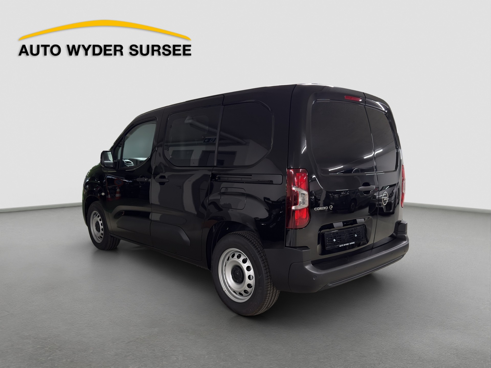 OPEL Combo-e Cargo 2.4 t Electric-image-3