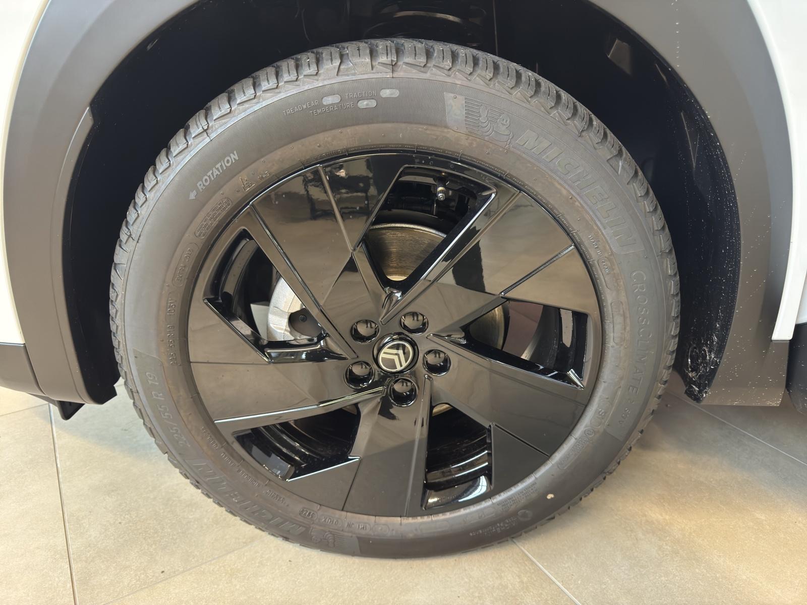 CITROEN C5 Aircross 1.2 Hybrid Plus-image-18