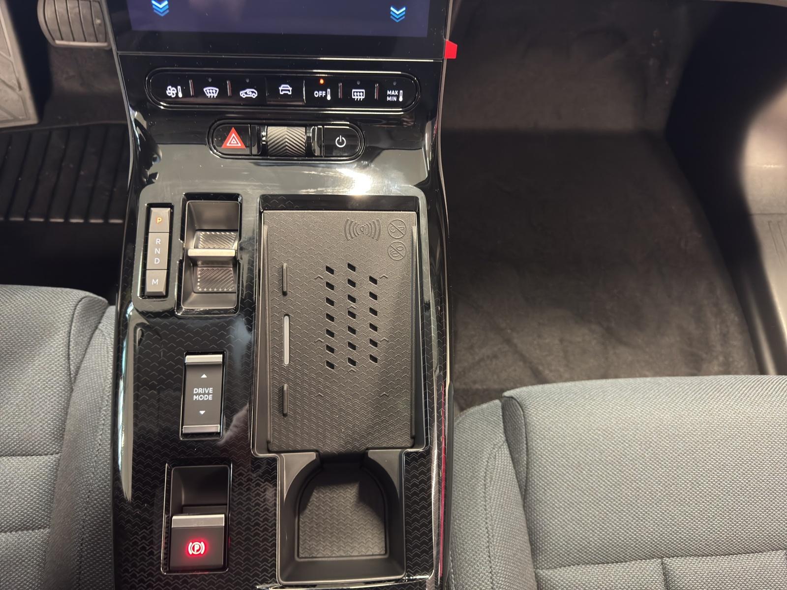 CITROEN C5 Aircross 1.2 Hybrid Plus-image-9