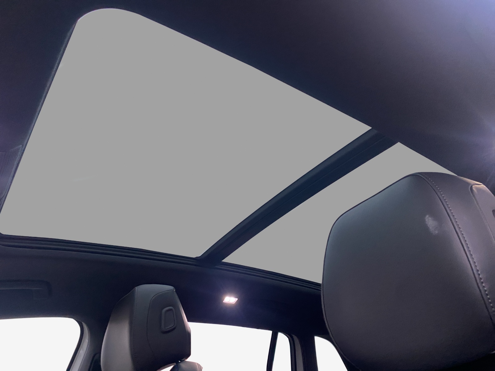 VW Tiguan 2.0 TSI DSG R-Line 4Motion-image-15
