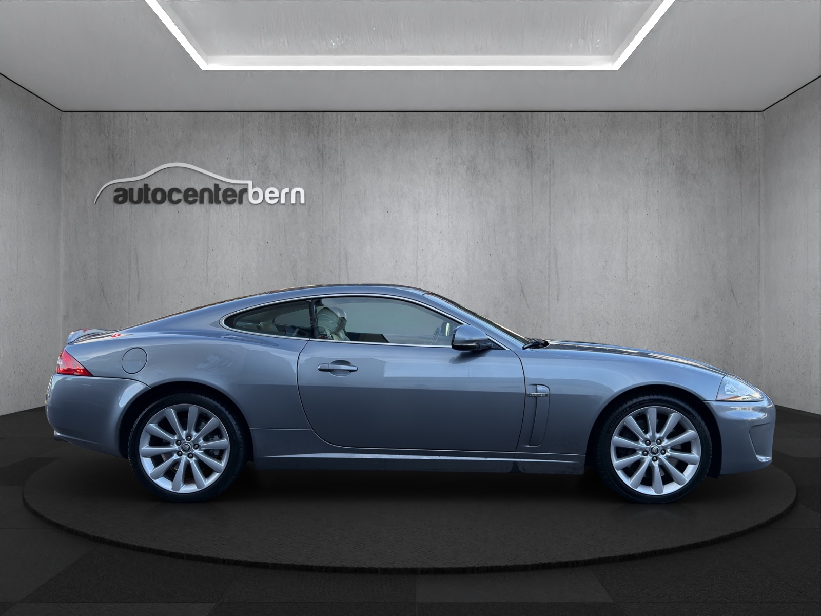 JAGUAR XK 5.0 V8 Automatic-image-7