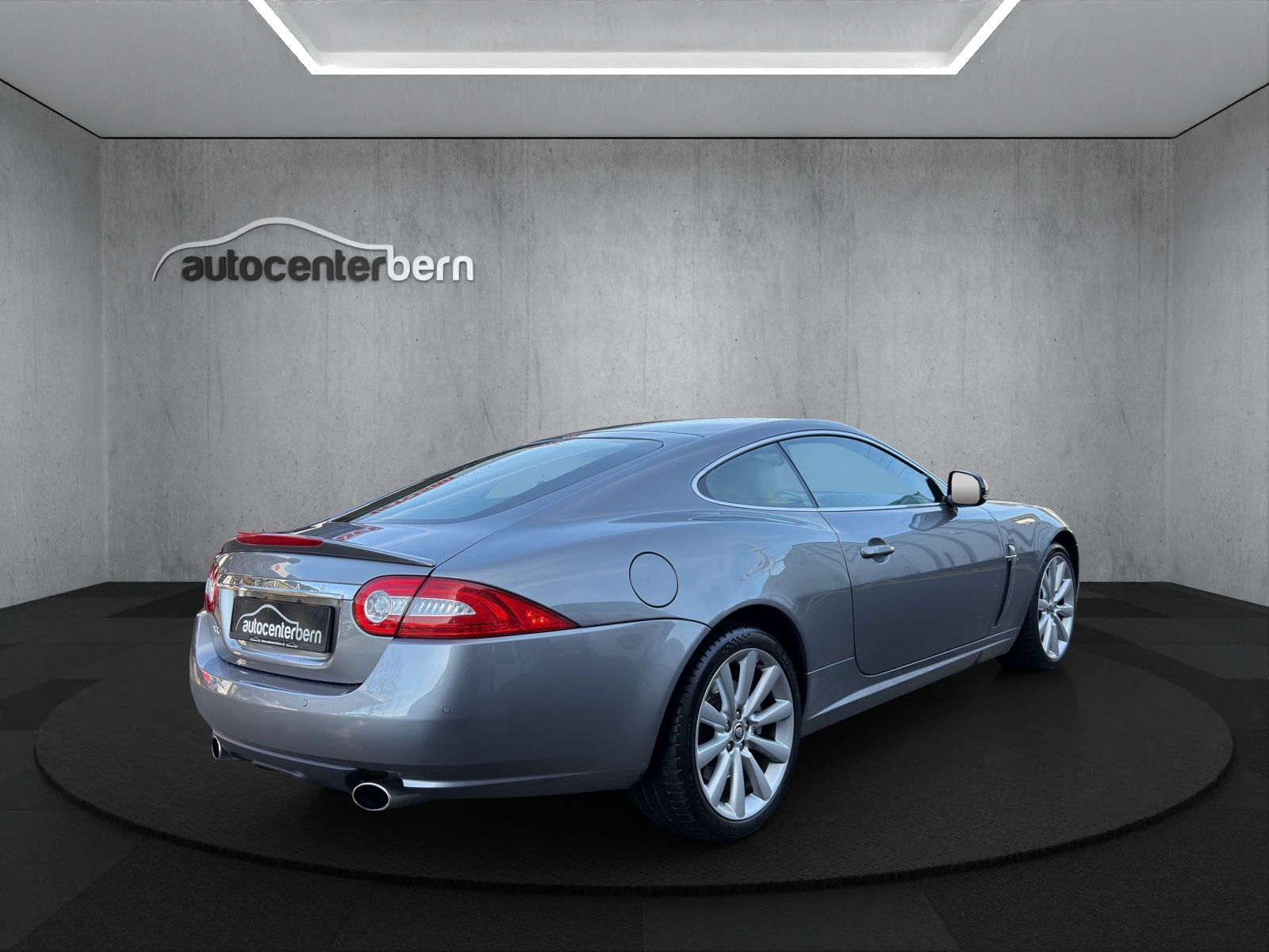 JAGUAR XK 5.0 V8 Automatic-image-6