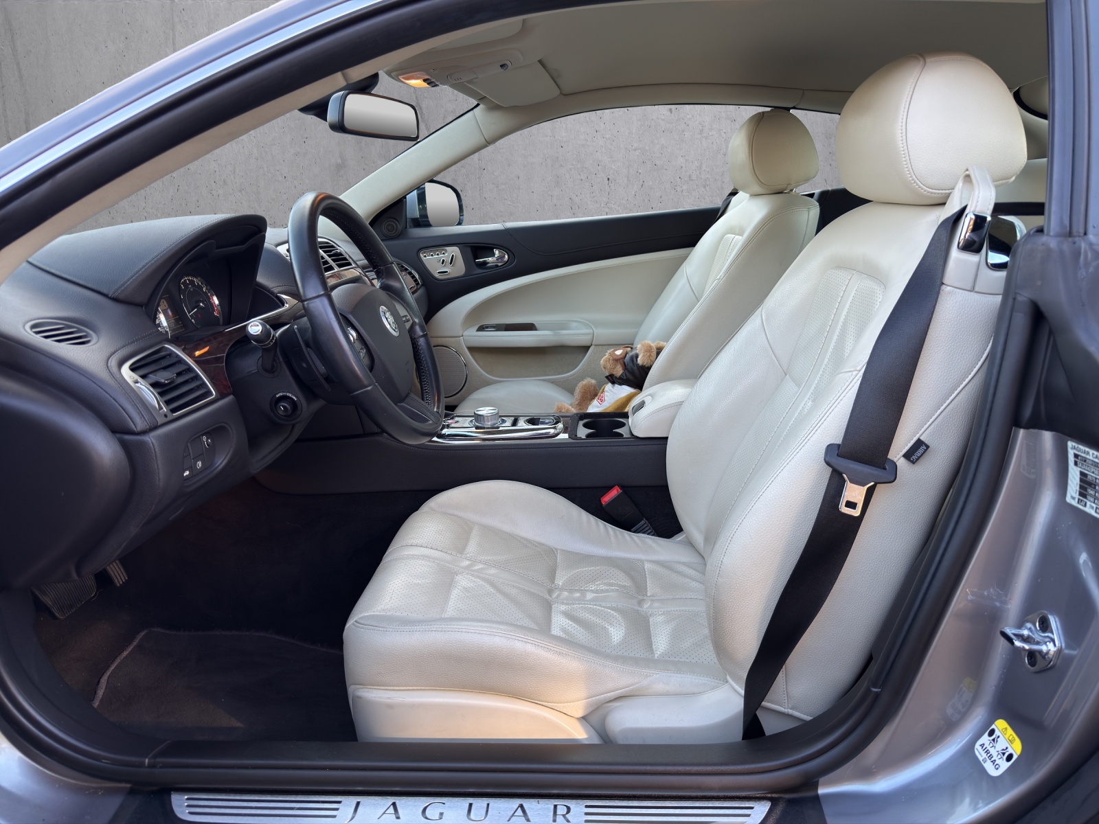 JAGUAR XK 5.0 V8 Automatic-image-9