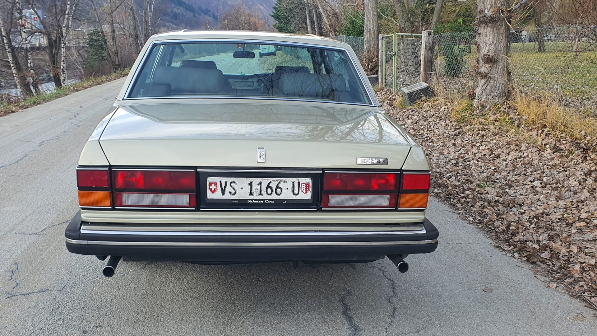 ROLLS-ROYCE Silver Spur-image-3