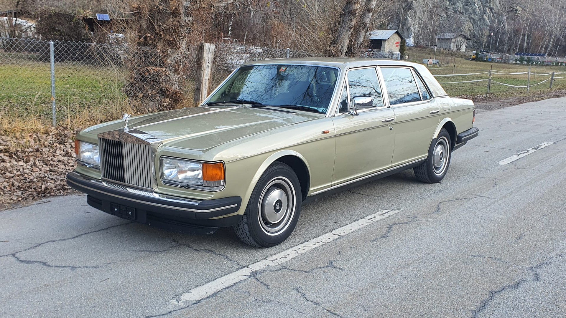 ROLLS-ROYCE Silver Spur-image-0