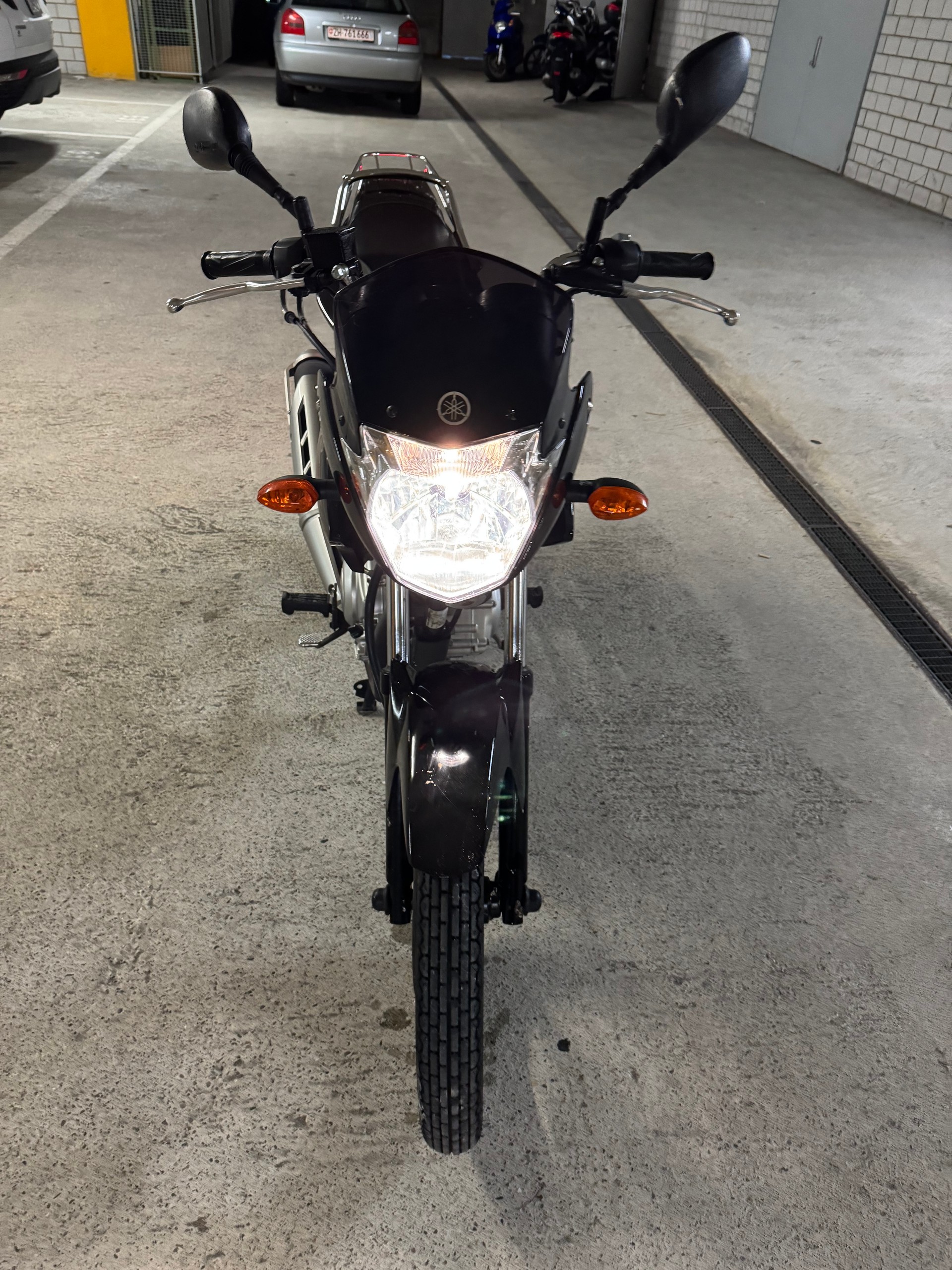 YAMAHA YBR 125