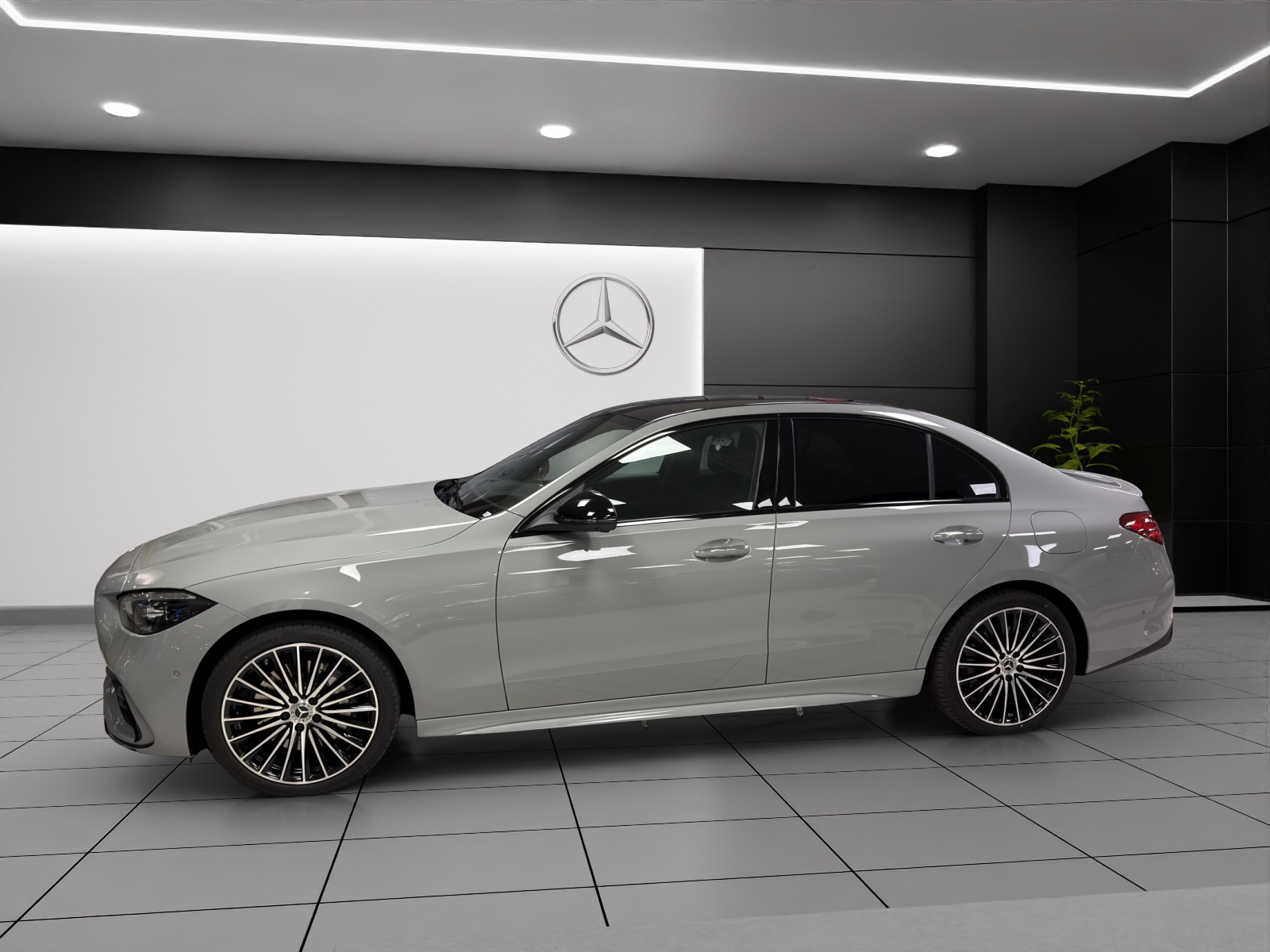 MERCEDES-BENZ C 300e EQ Hybrid-image-2