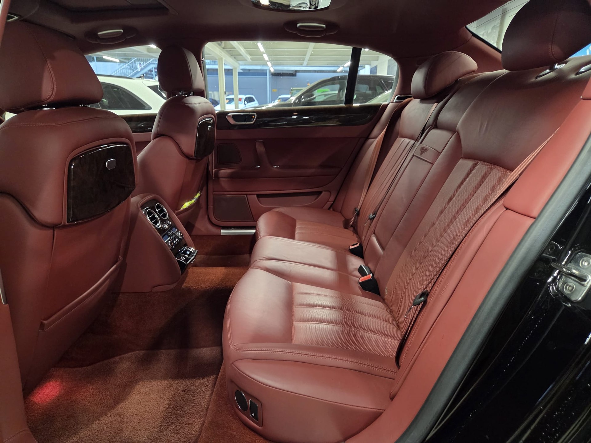 BENTLEY Continental Flying Spur 6.0-image-10