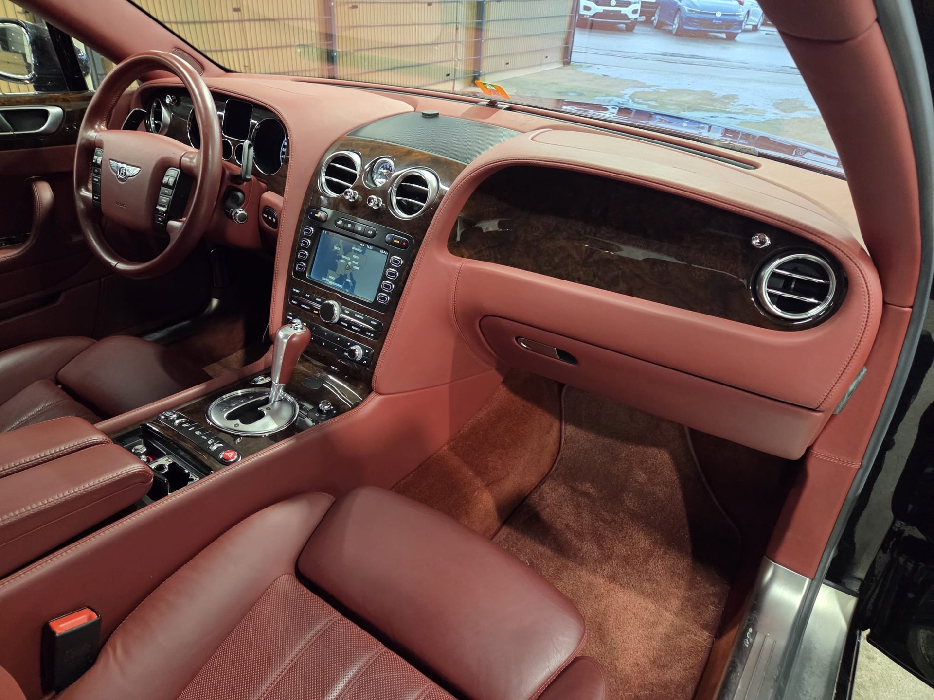 BENTLEY Continental Flying Spur 6.0-image-11
