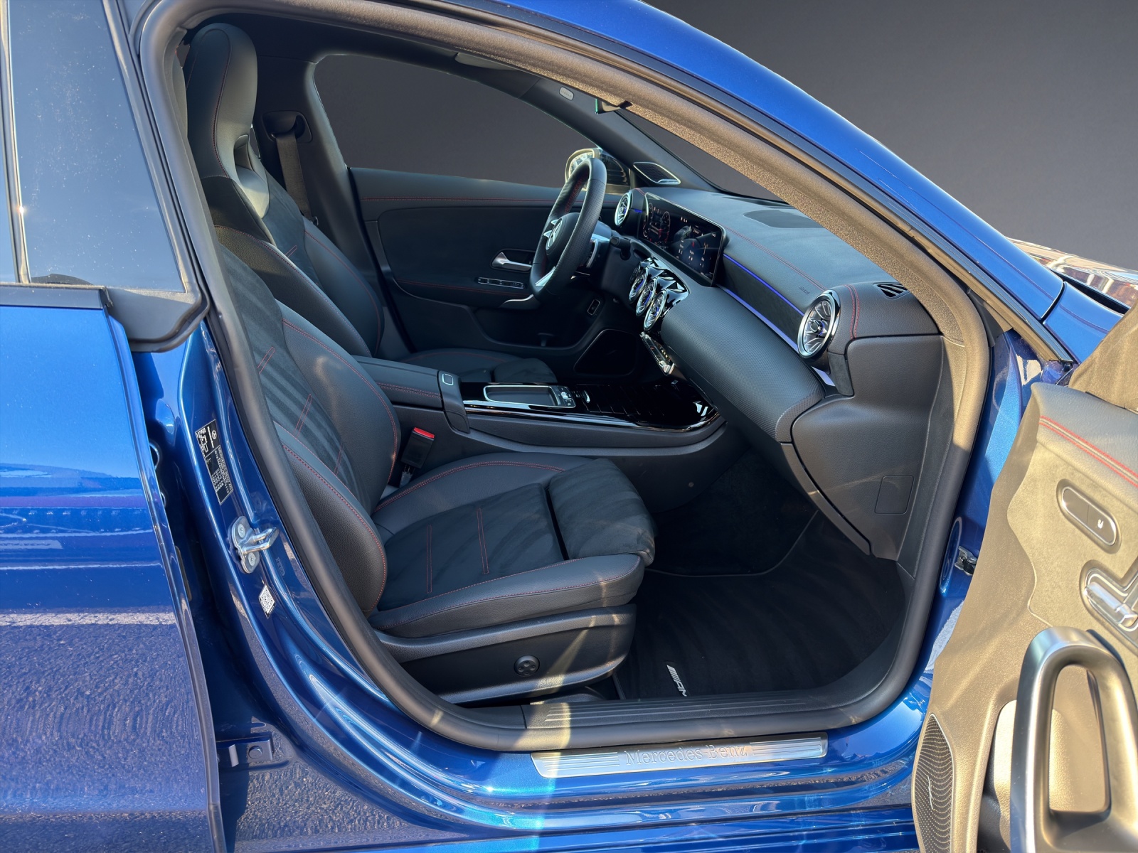Image MERCEDES-BENZ CLA-250 CLA Shooting Brake 250 4Matic 8G-DCT