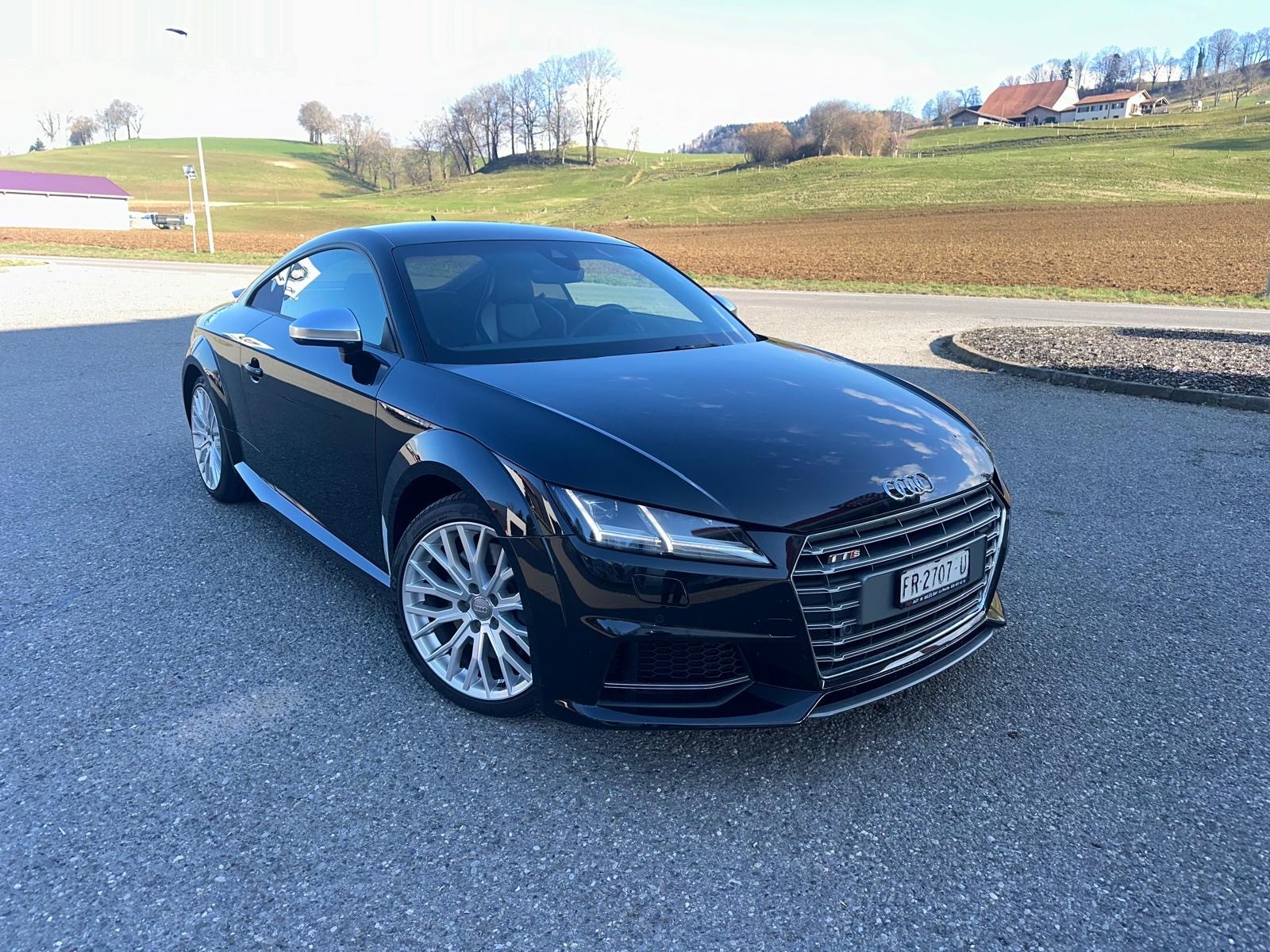 AUDI TTS Coupé 2.0 TFSI quattro-image-2