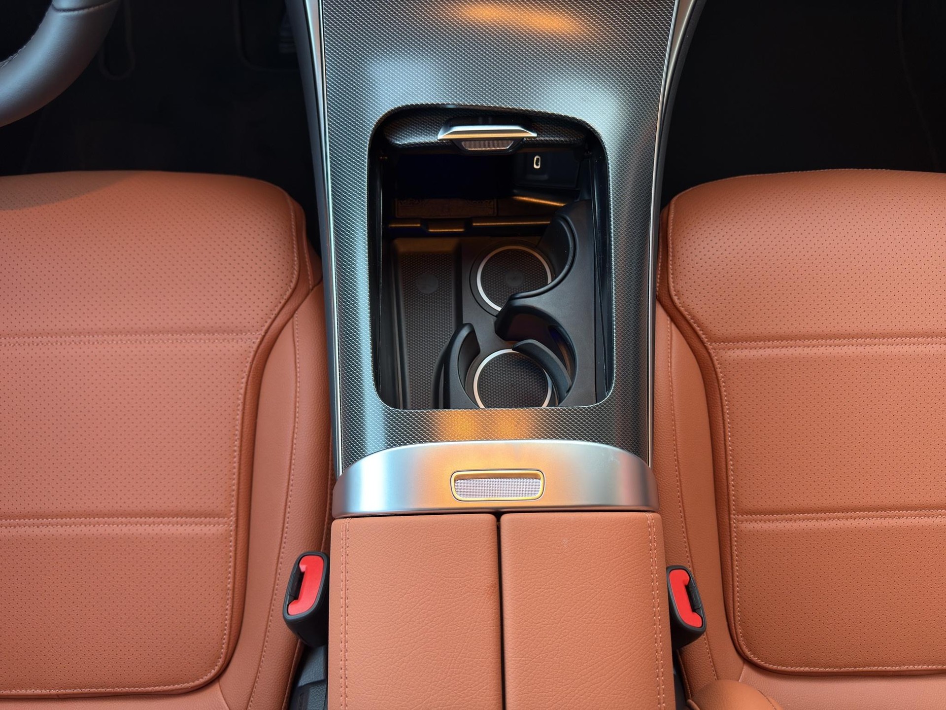 MERCEDES-BENZ GLC 220 d Avantgarde 4matic-image-15