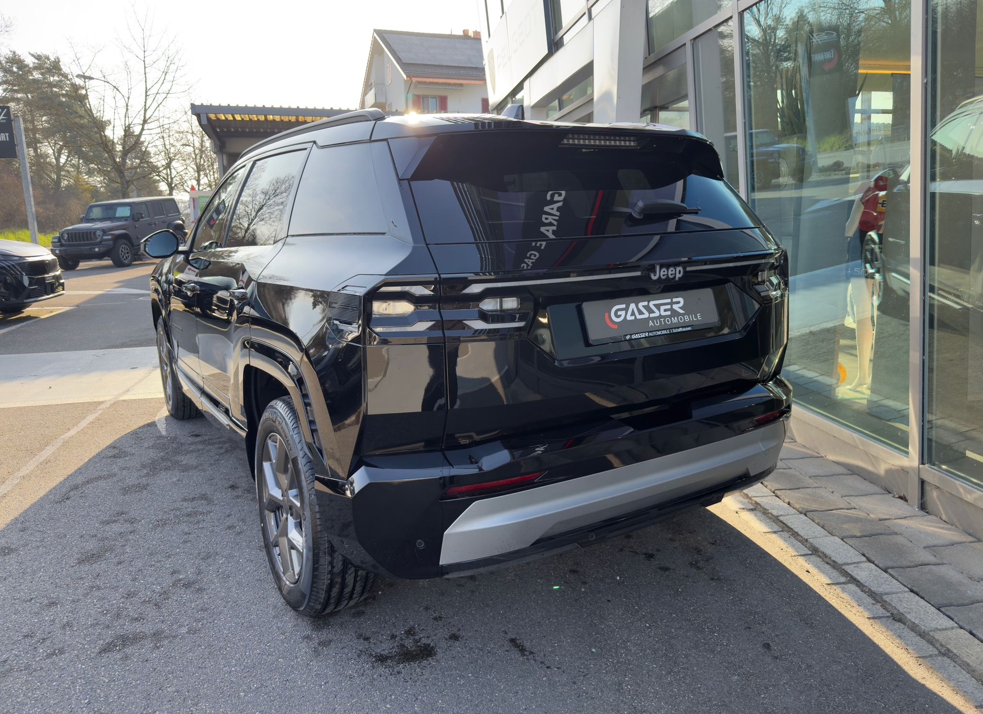 JEEP Compass 1.2 T e-Hybrid First Edition-image-2