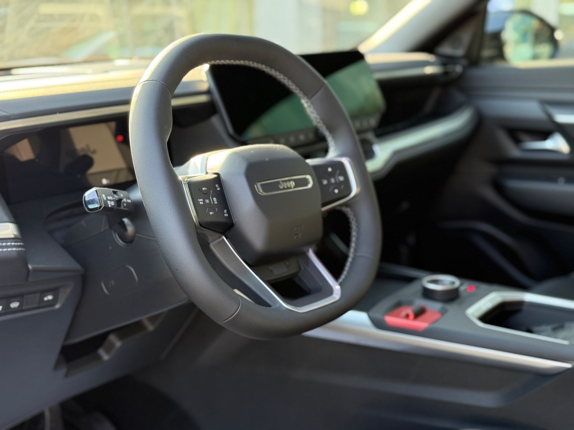 JEEP Compass 1.2 T e-Hybrid First Edition-image-5
