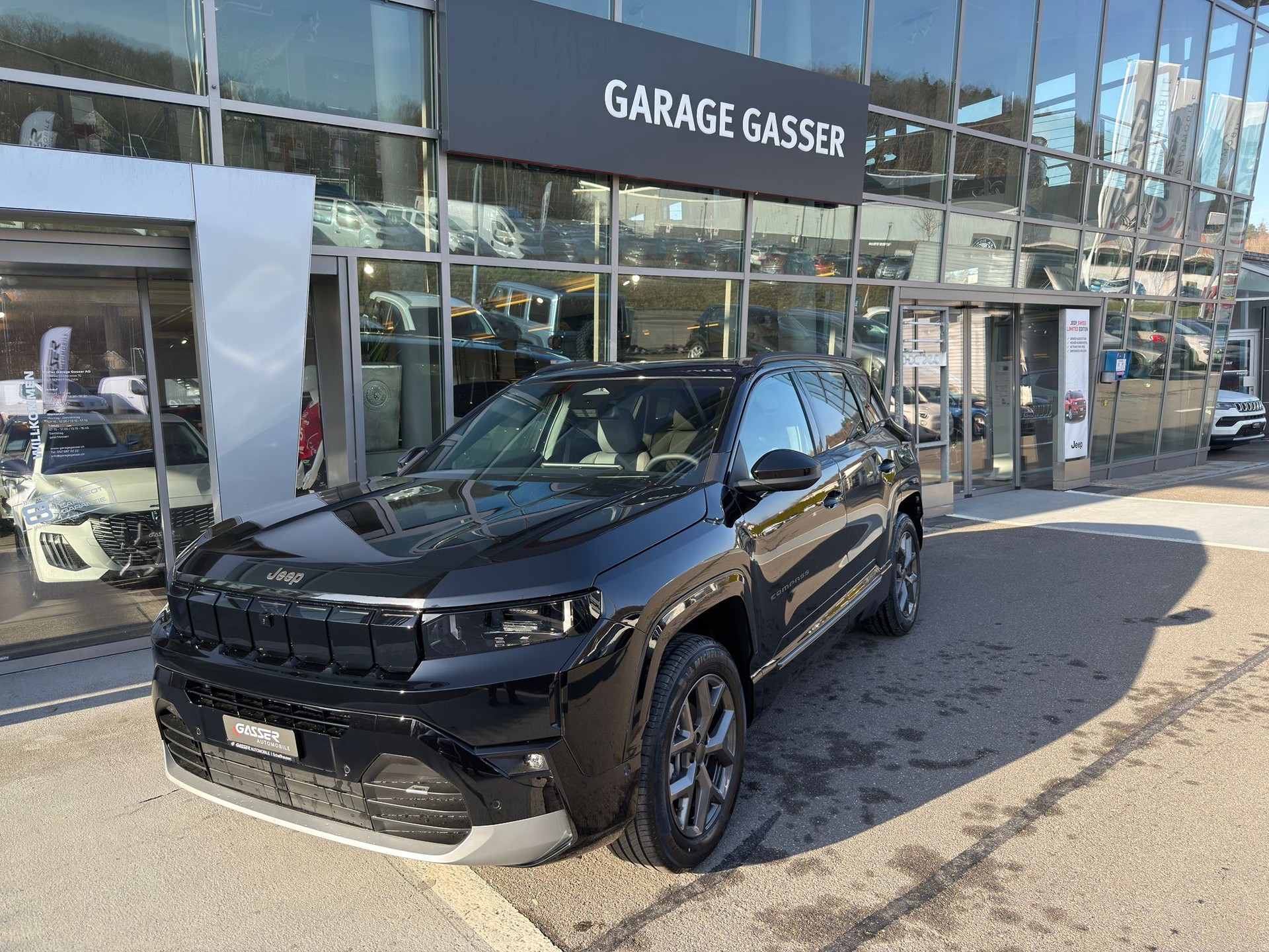 JEEP Compass 1.2 T e-Hybrid First Edition-image-0